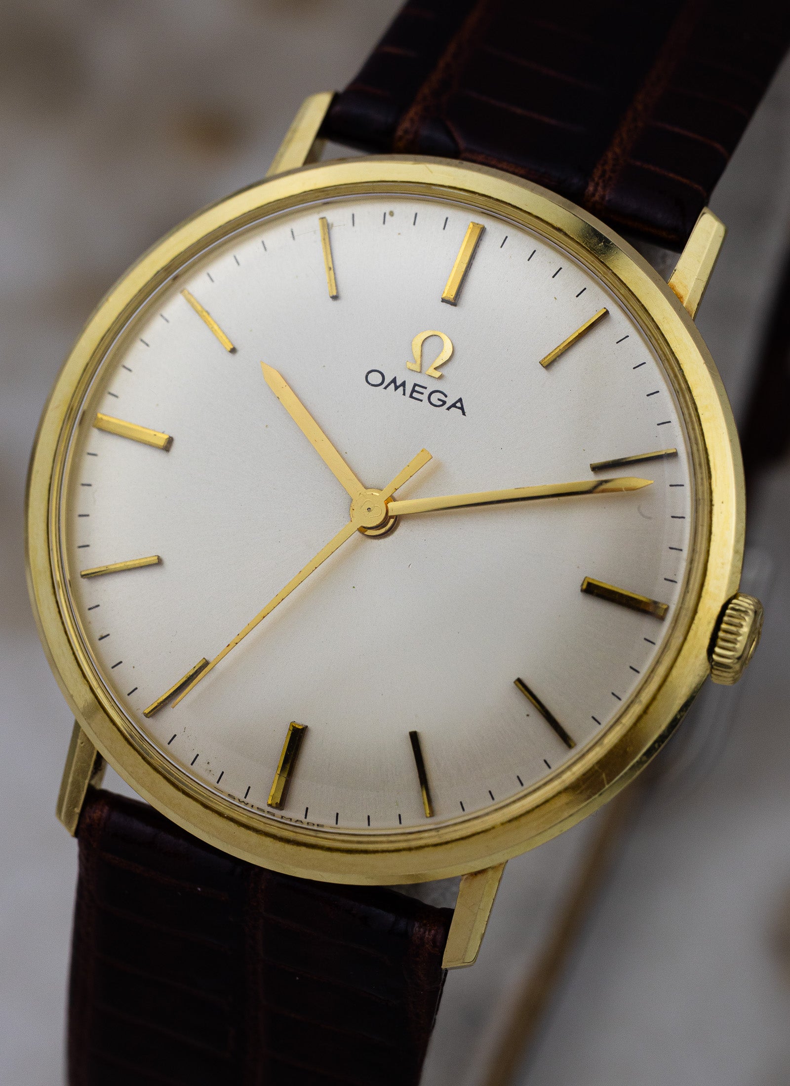 1960s 14K Omega ref. 161.009 cal. 552