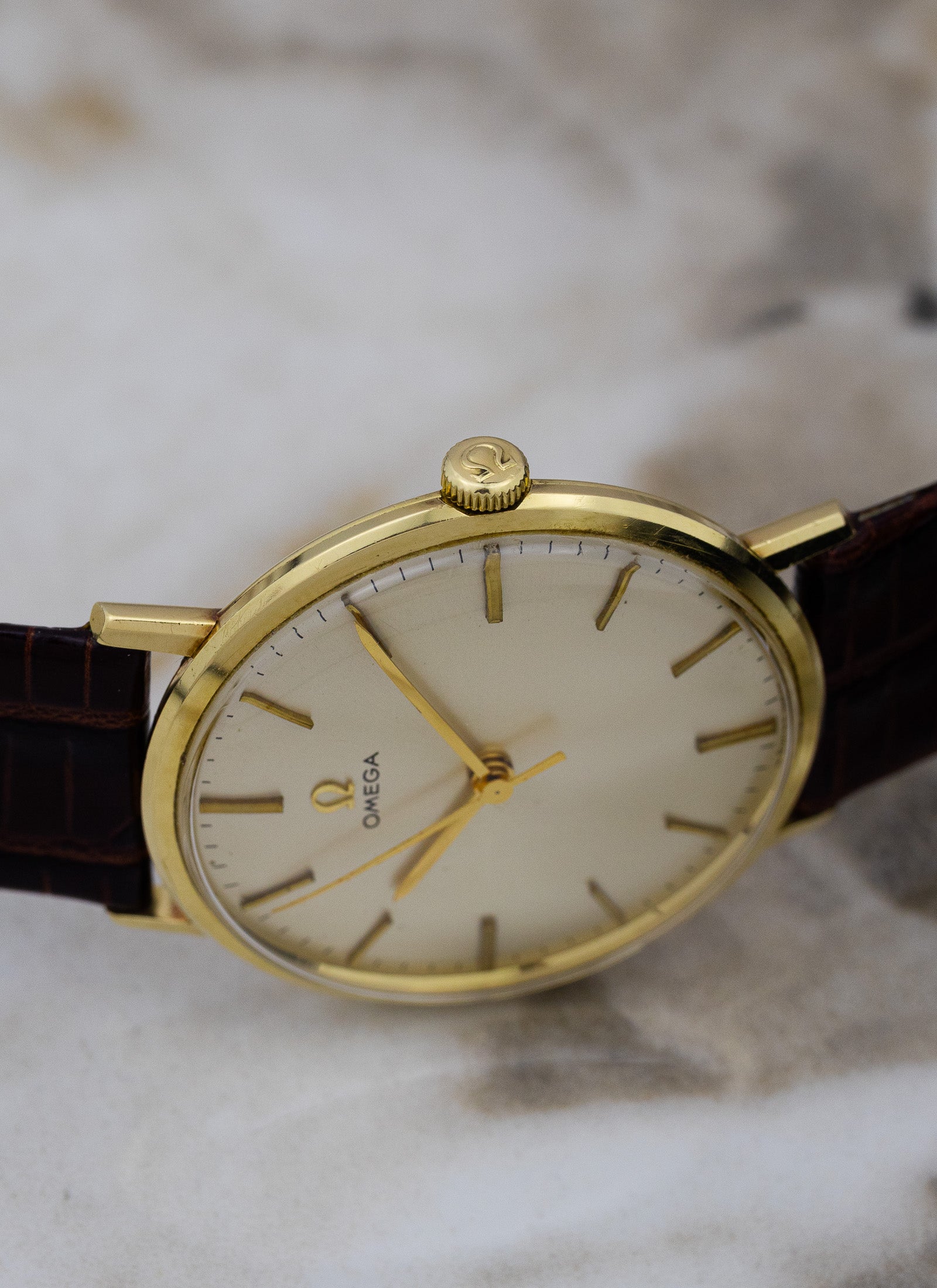 1960s 14K Omega ref. 161.009 cal. 552