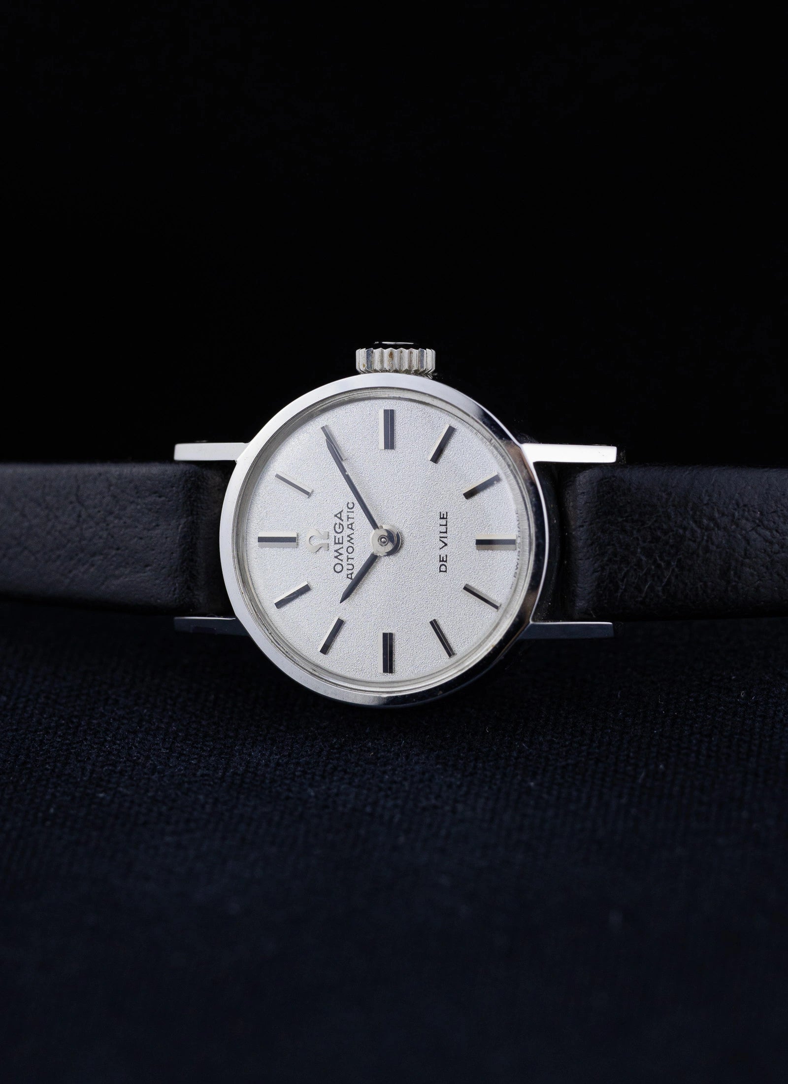 1970 MINT/NOS Lady Omega De Ville Sparkle Dial 551.037 cal. 661