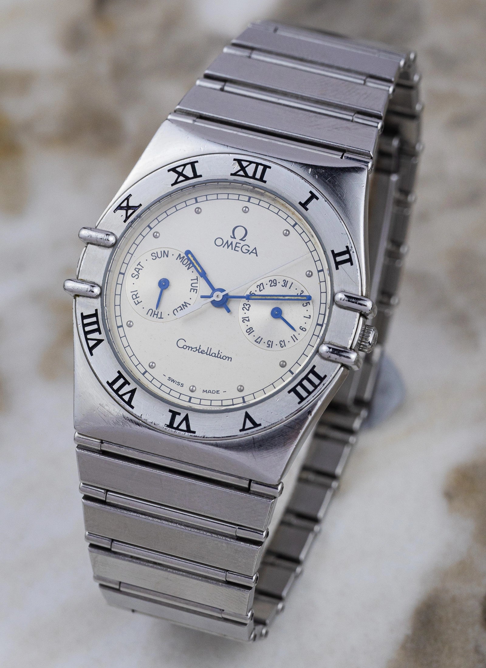 1990s Omega Constellation Manhattan Day-Date "Owl" 396.1070 cal. 1445