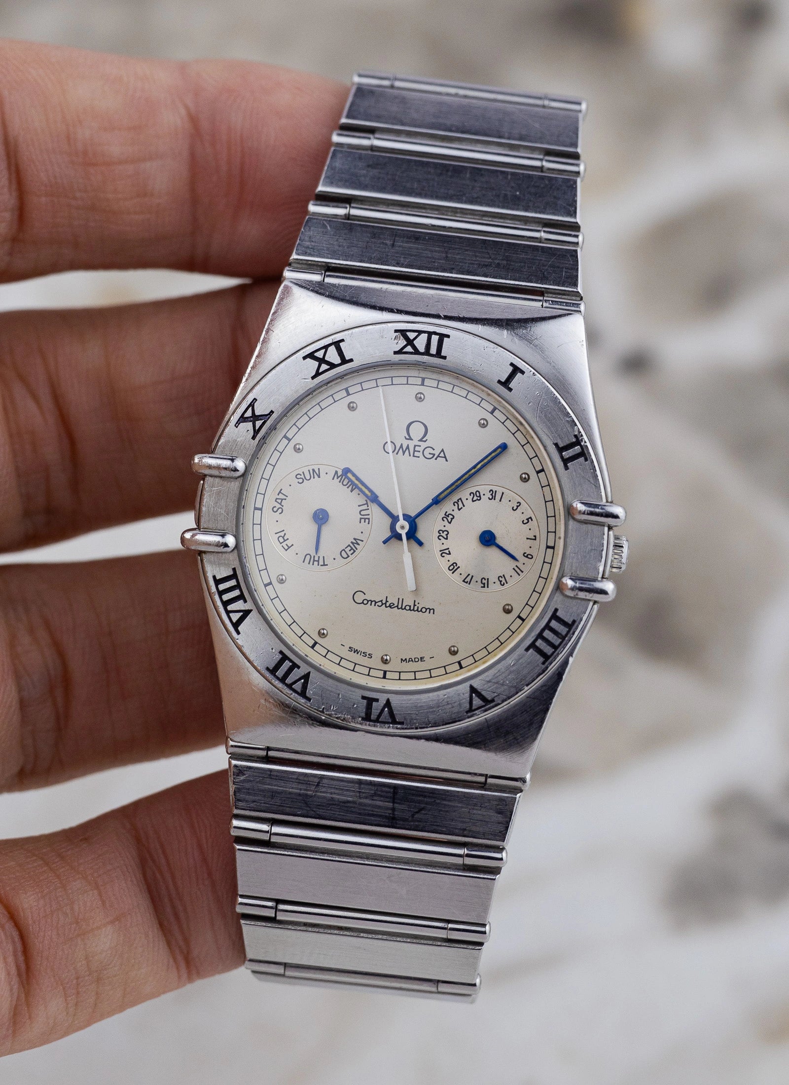 1990s Omega Constellation Manhattan Day-Date "Owl" 396.1070 cal. 1445