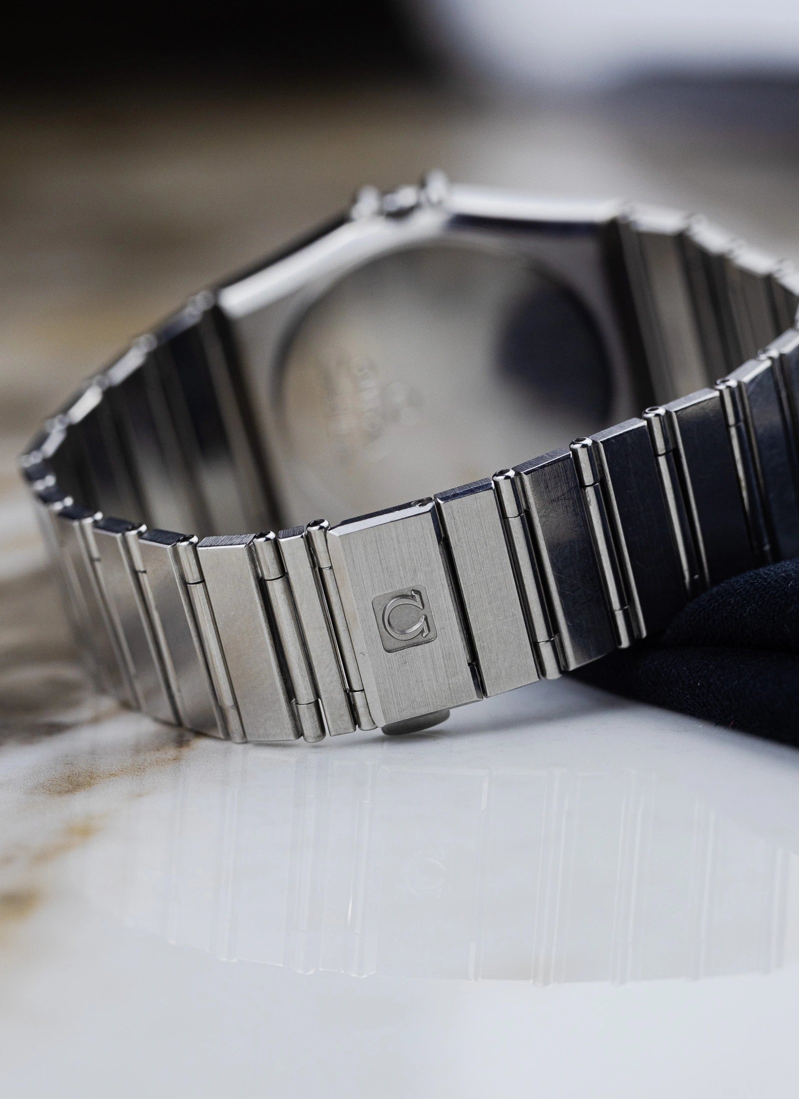 1990s Omega Constellation Manhattan Day-Date "Owl" 396.1070 cal. 1445