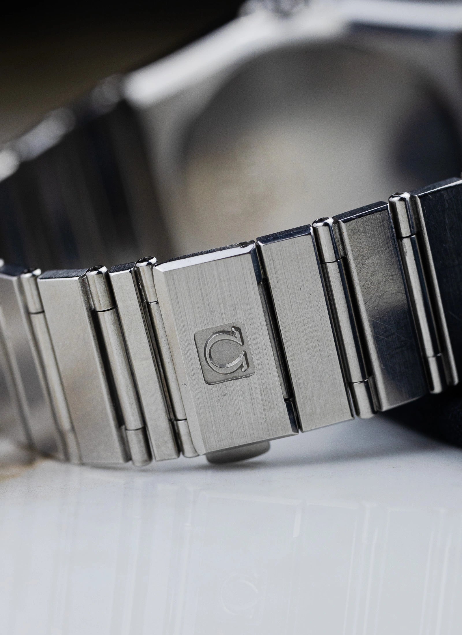1990s Omega Constellation Manhattan Day-Date "Owl" 396.1070 cal. 1445