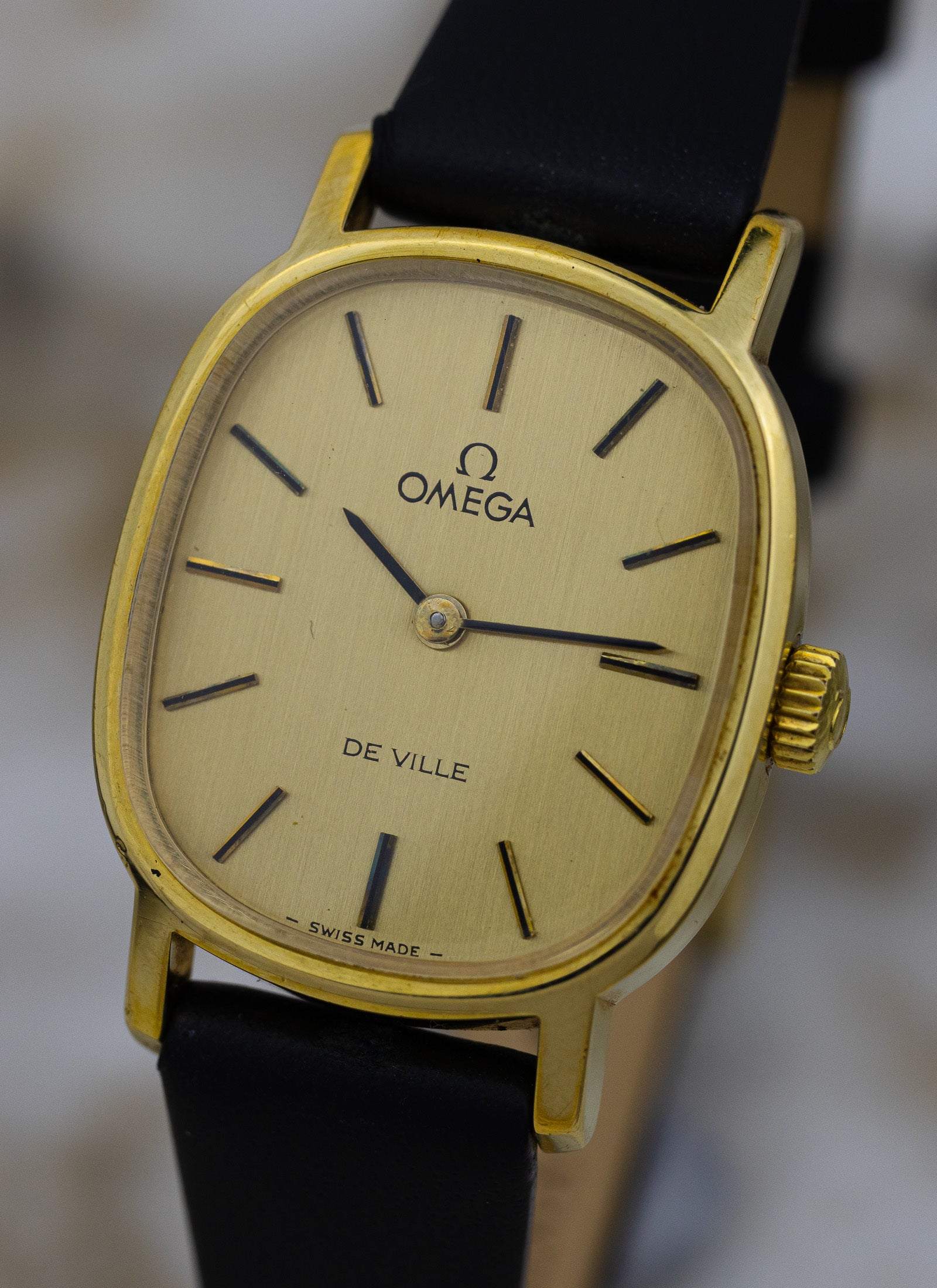 1975 Lady Omega De Ville 511.0509 cal. 625