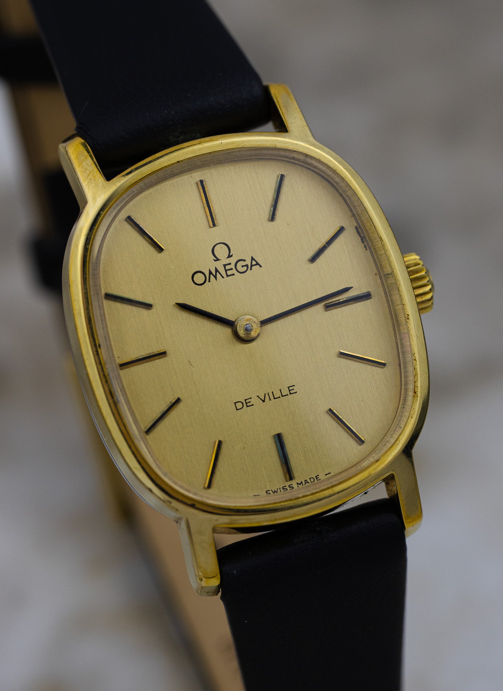 1975 Lady Omega De Ville 511.0509 cal. 625