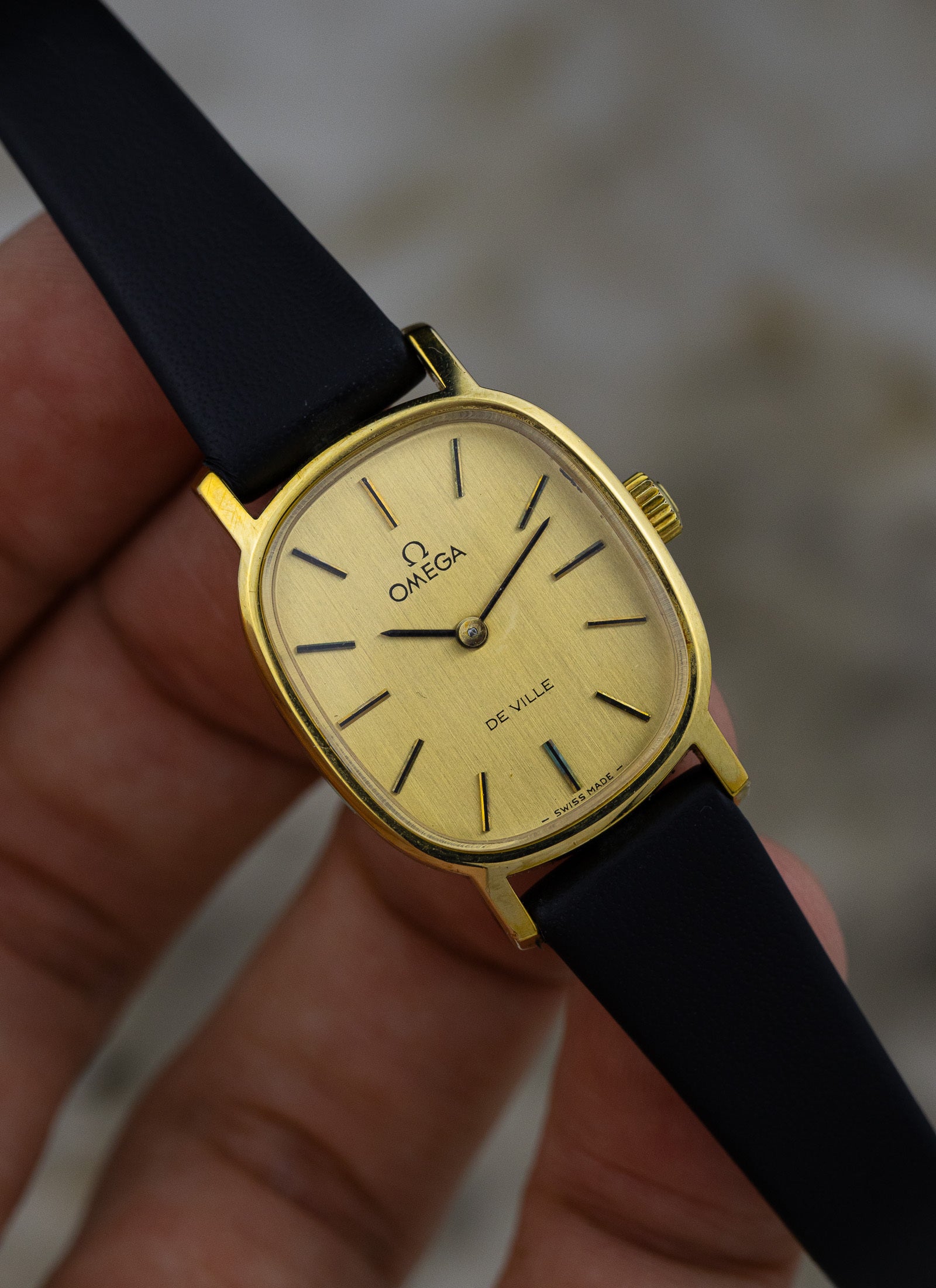 1975 Lady Omega De Ville 511.0509 cal. 625