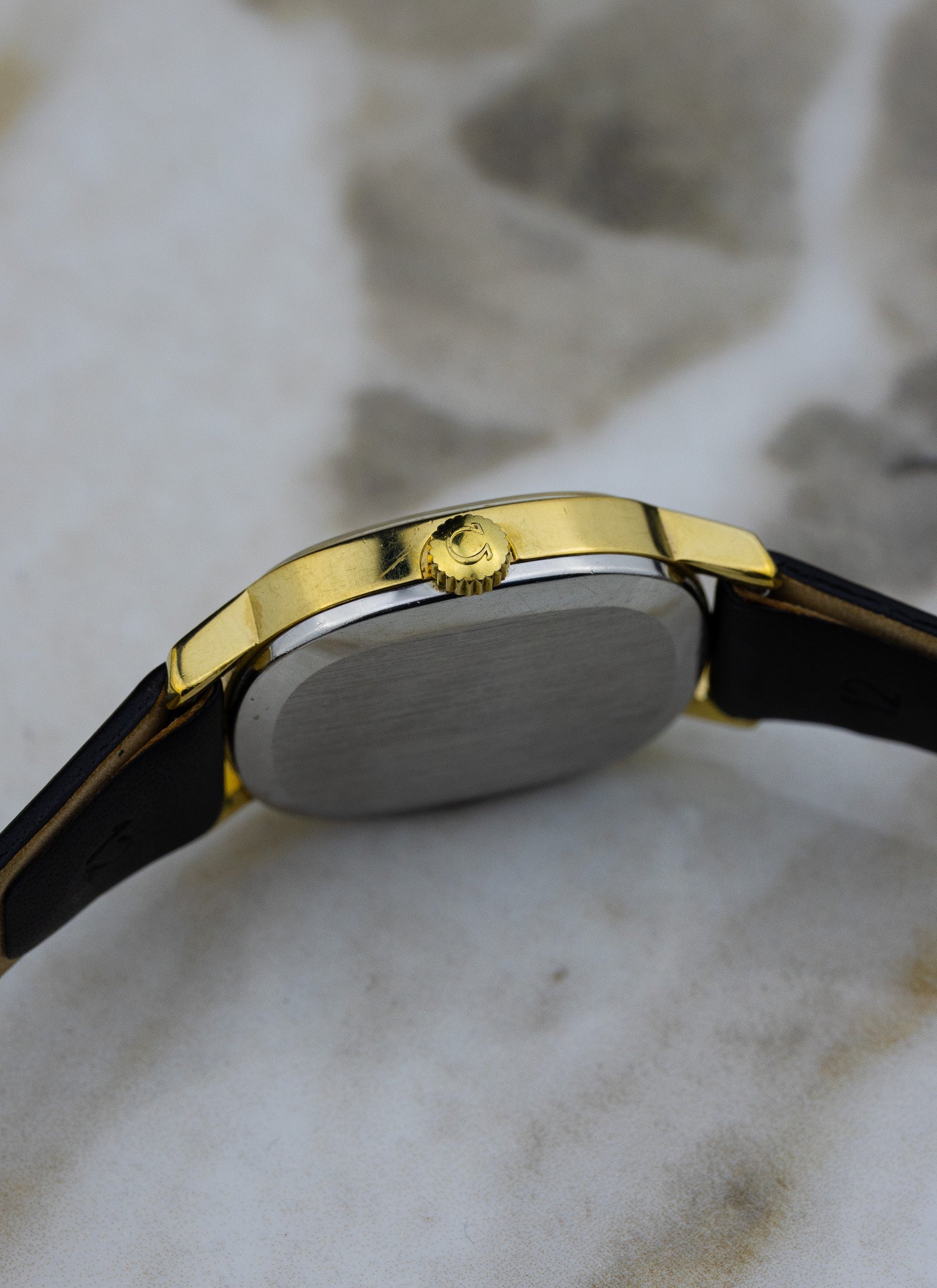 1975 Lady Omega De Ville 511.0509 cal. 625