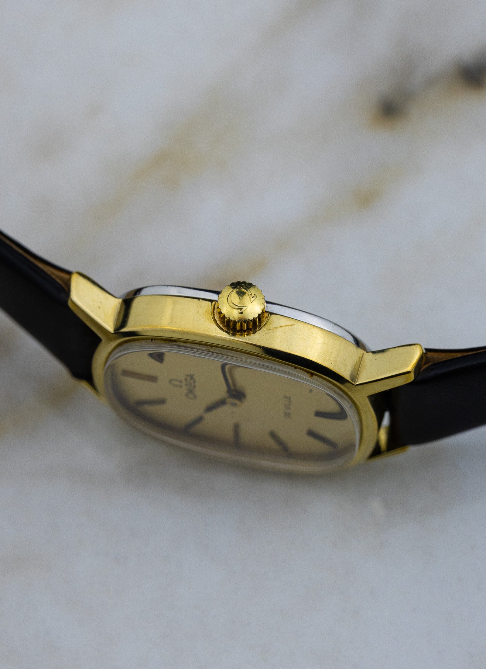 1975 Lady Omega De Ville 511.0509 cal. 625