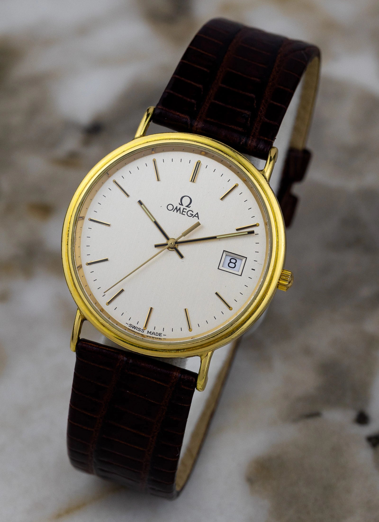 1990s 18K Omega Date Quartz Ref. 196.750