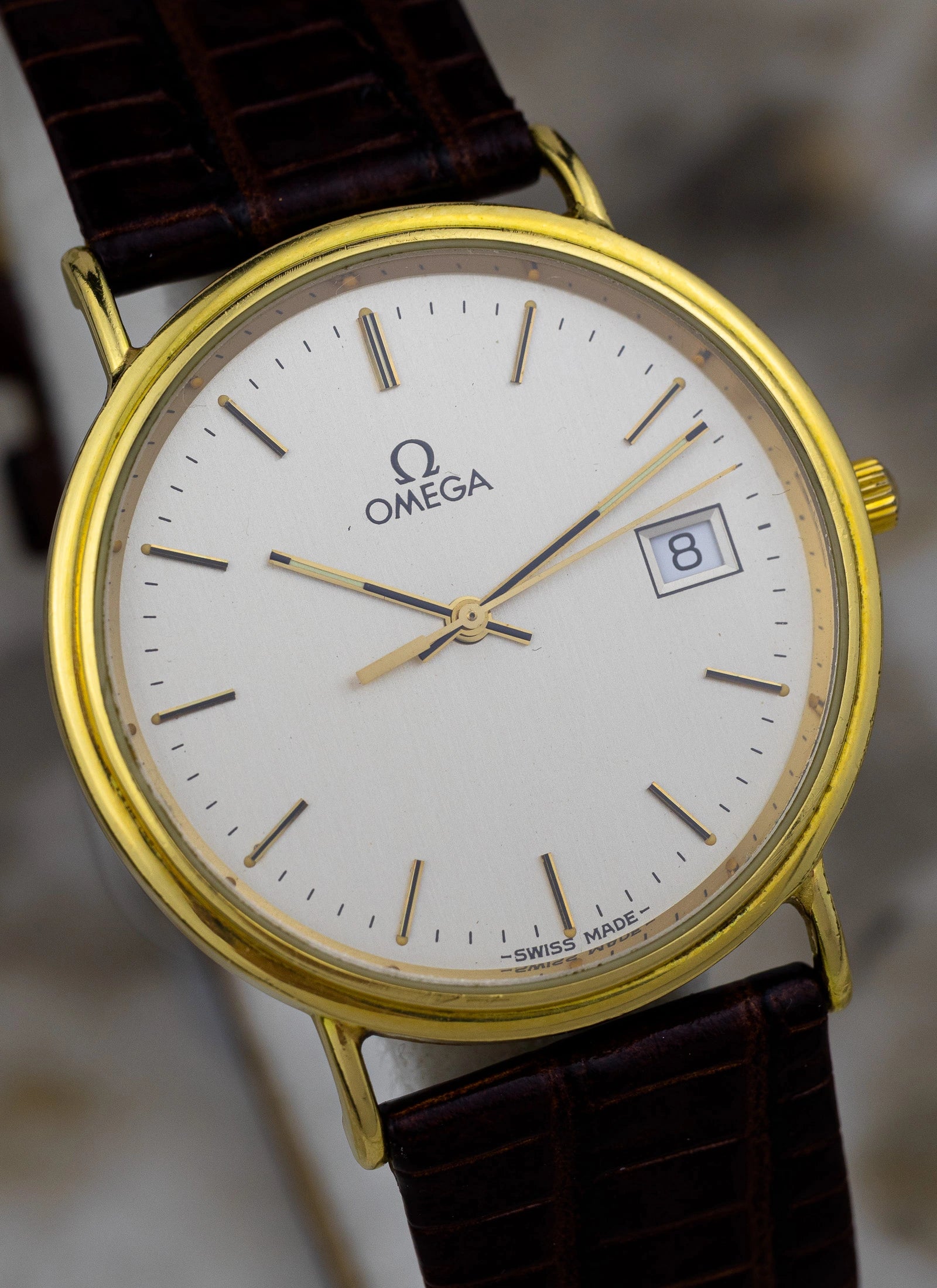 1990s 18K Omega Date Quartz Ref. 196.750