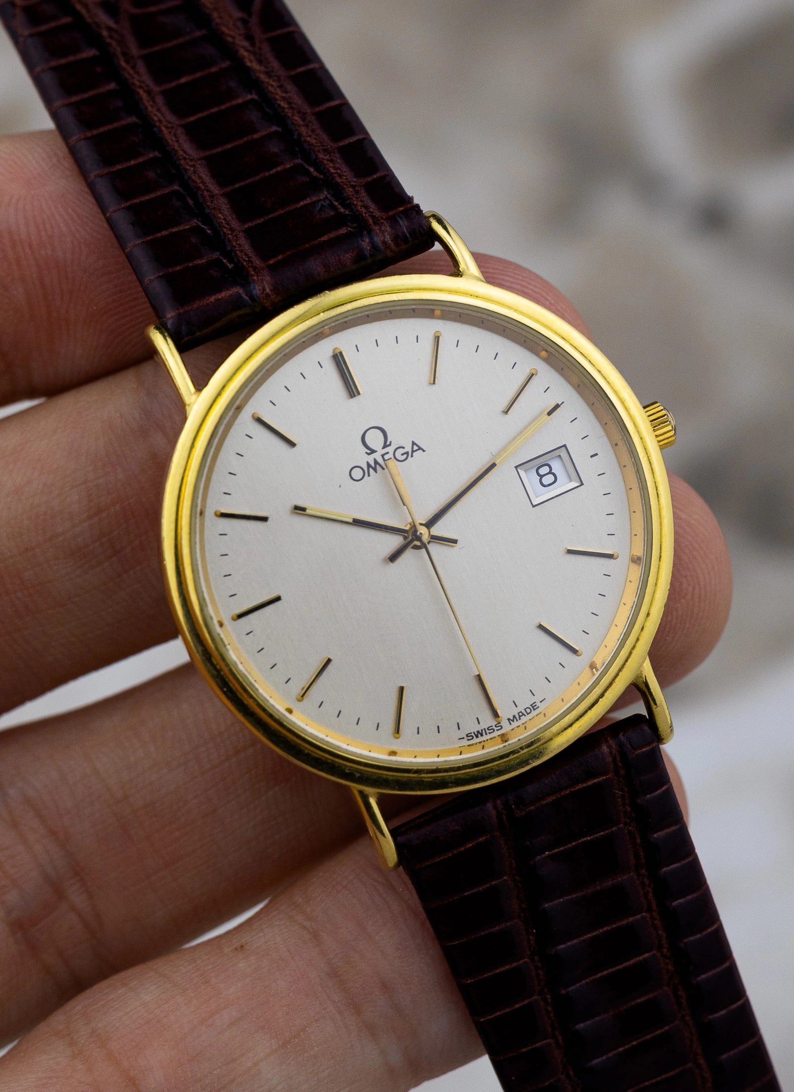 1990s 18K Omega Date Quartz Ref. 196.750