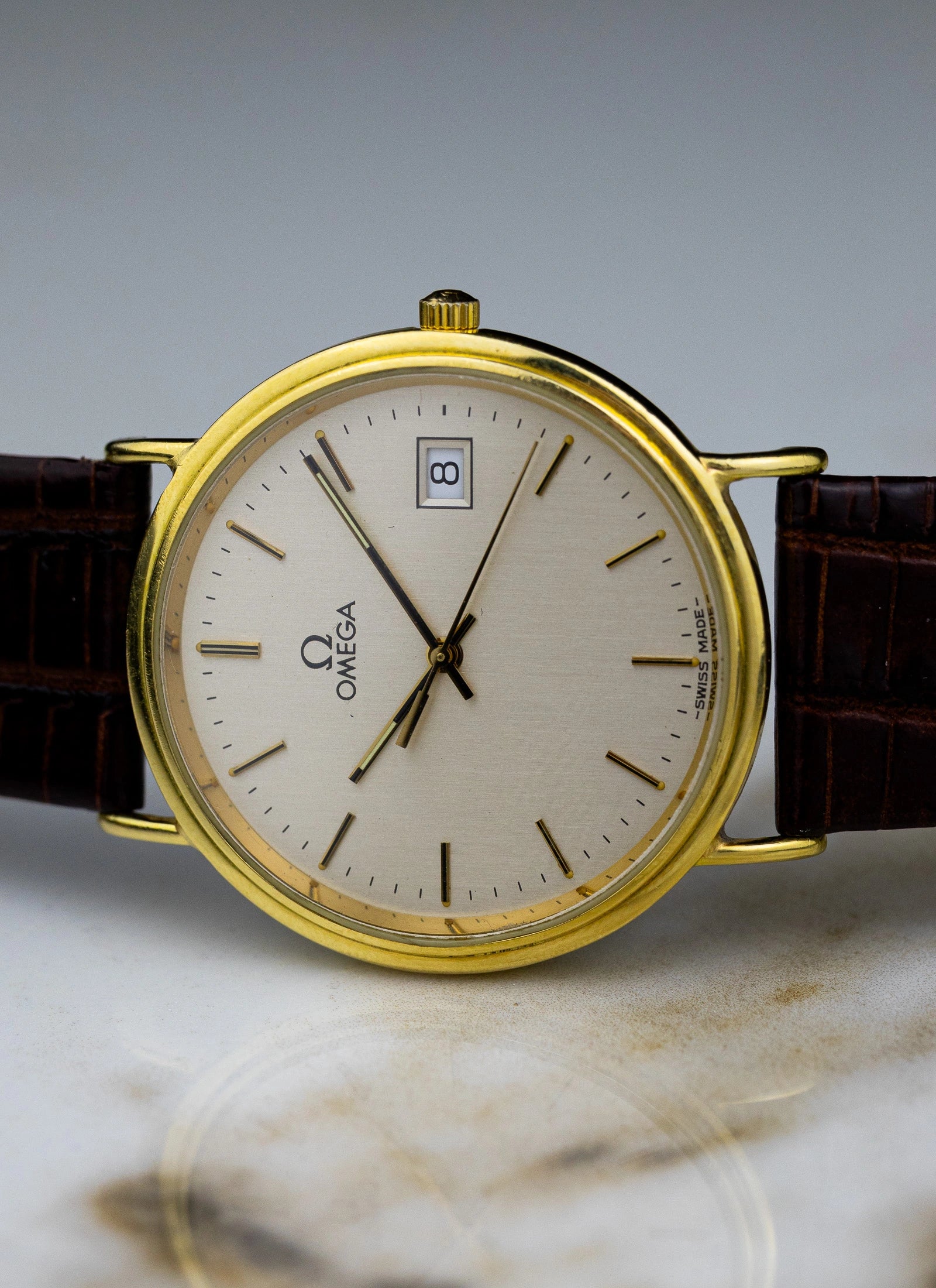 1990s 18K Omega Date Quartz Ref. 196.750