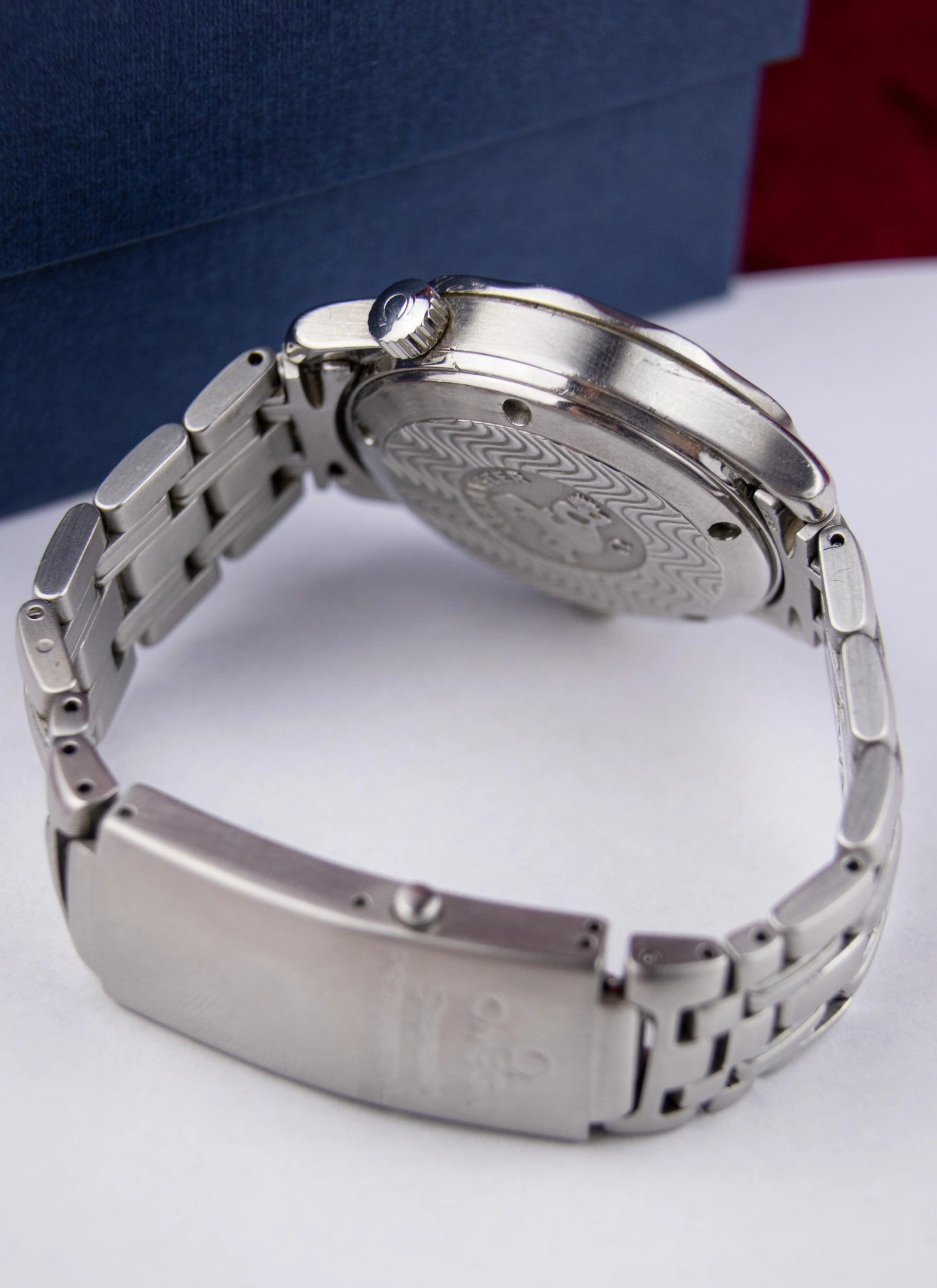 2006 Omega Seamaster Bond Midsize Automatic 168.1622 cal. 1120