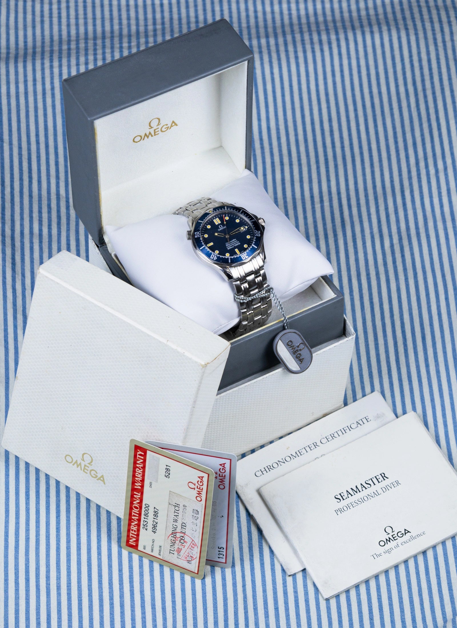 1990s Omega Seamaster 300m Professional Bond 2531.80 cal. 1120