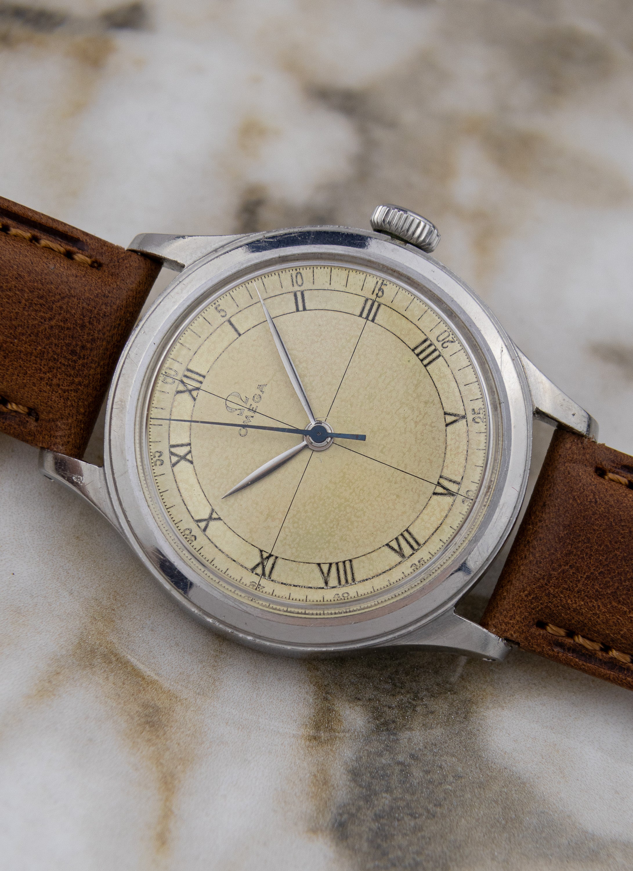 1944/45 Omega Sector Dial 2179 cal. 30T2