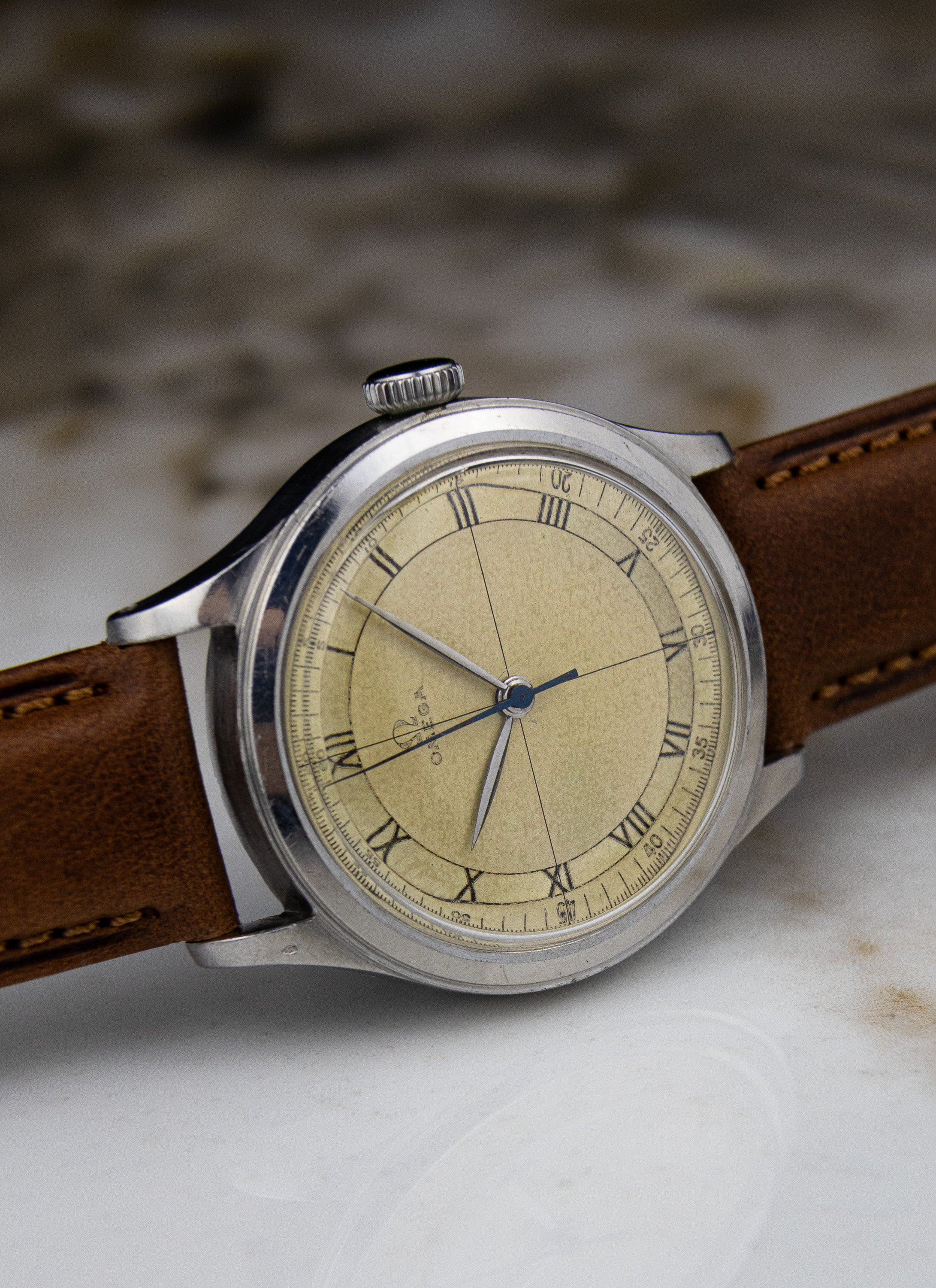 1944/45 Omega Sector Dial 2179 cal. 30T2