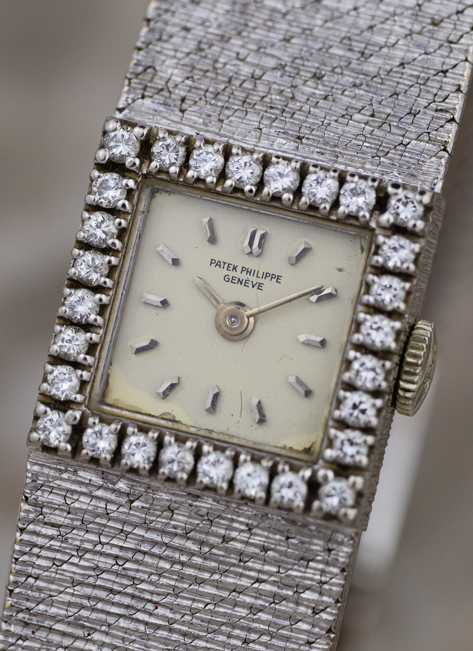1970s Ladies 18K Patek Philippe 3293