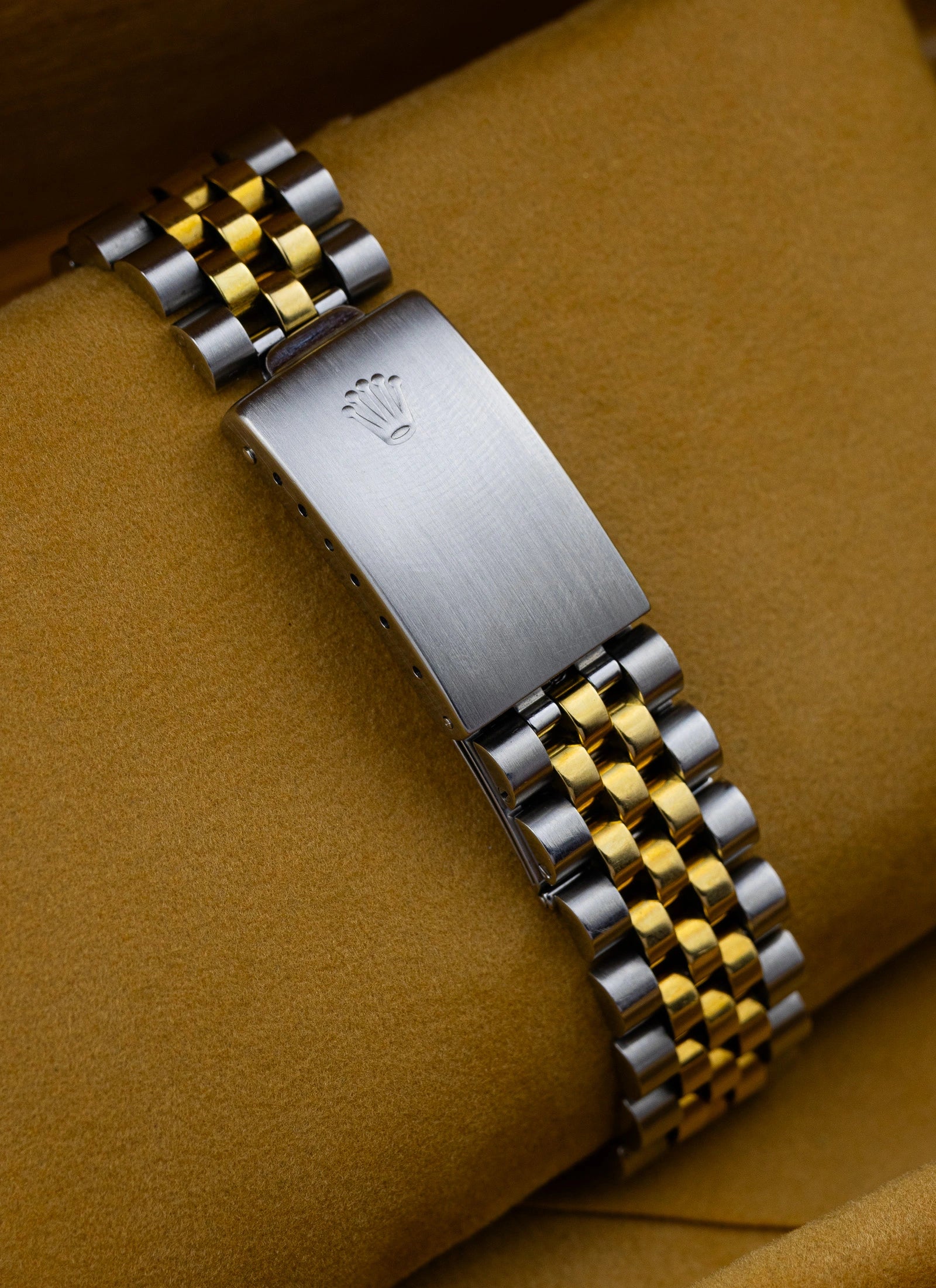 1990 Rolex Datejust Anniversary Dial 16233 Box