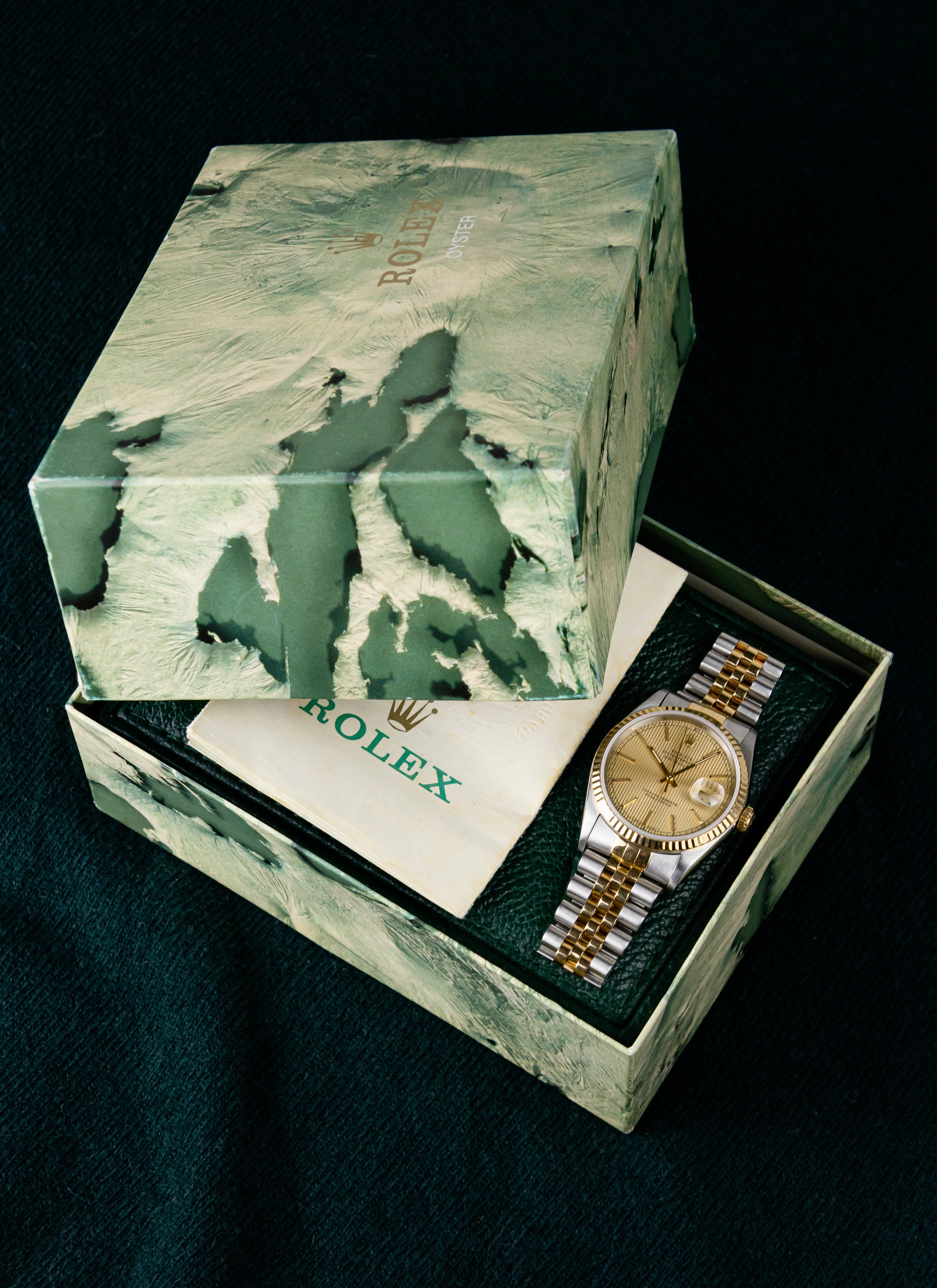 1994 Rolex Datejust 16233 Tapestry Dial Full Set