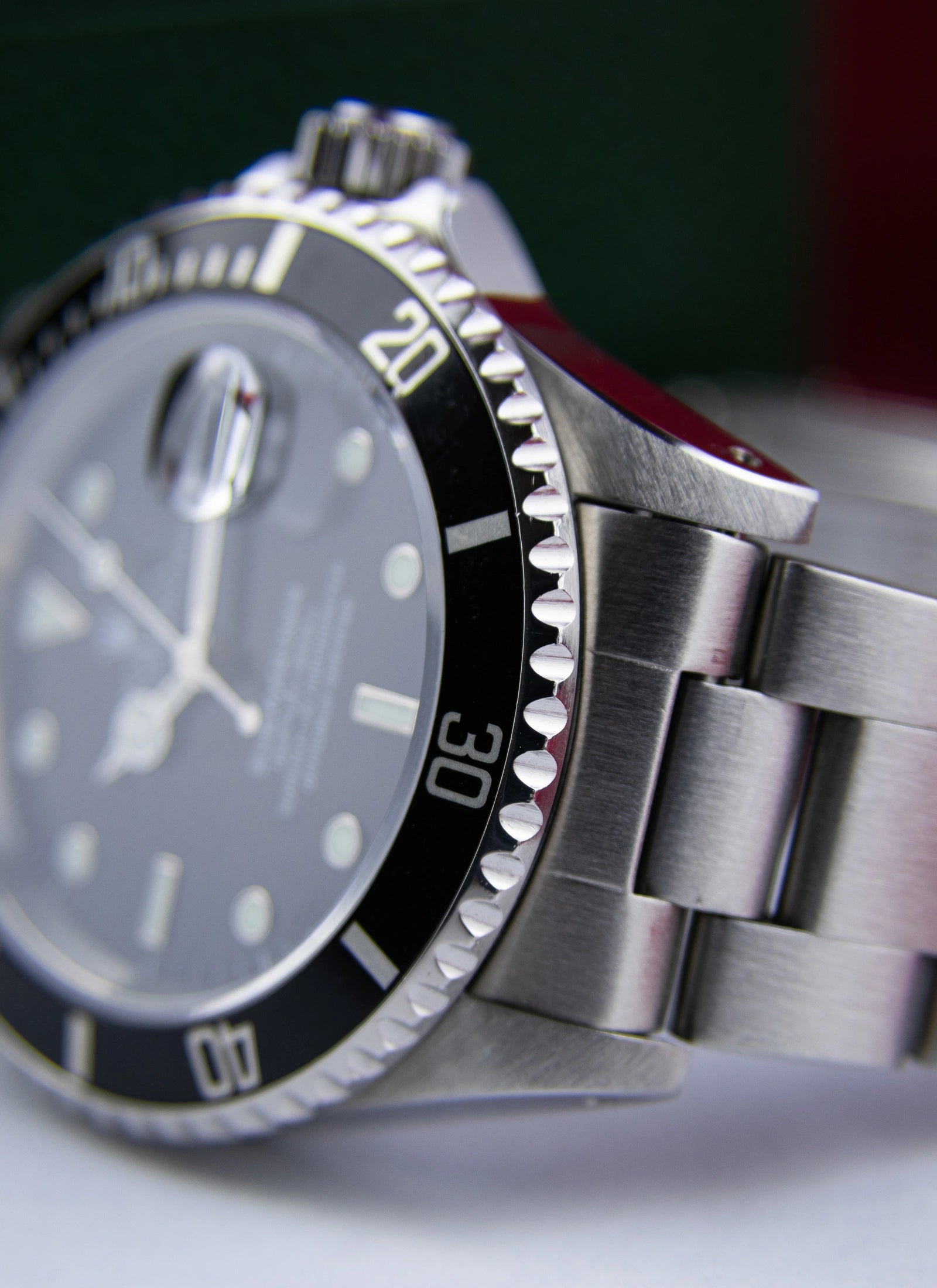1999 Rolex Submariner 16610 "Swiss Only" Dial