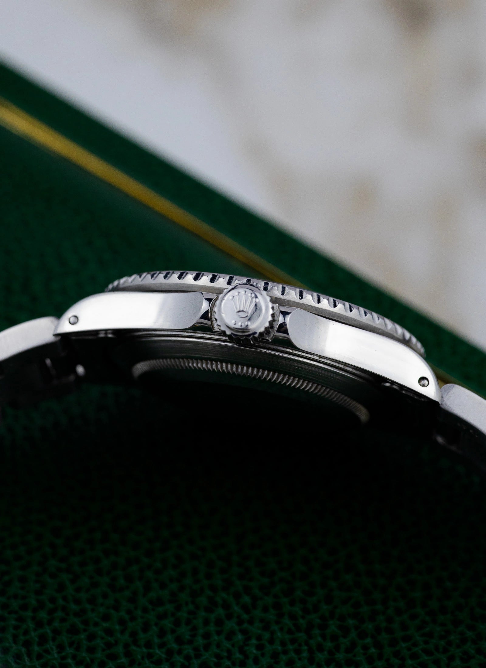 1997 Rolex Submariner Date 16610