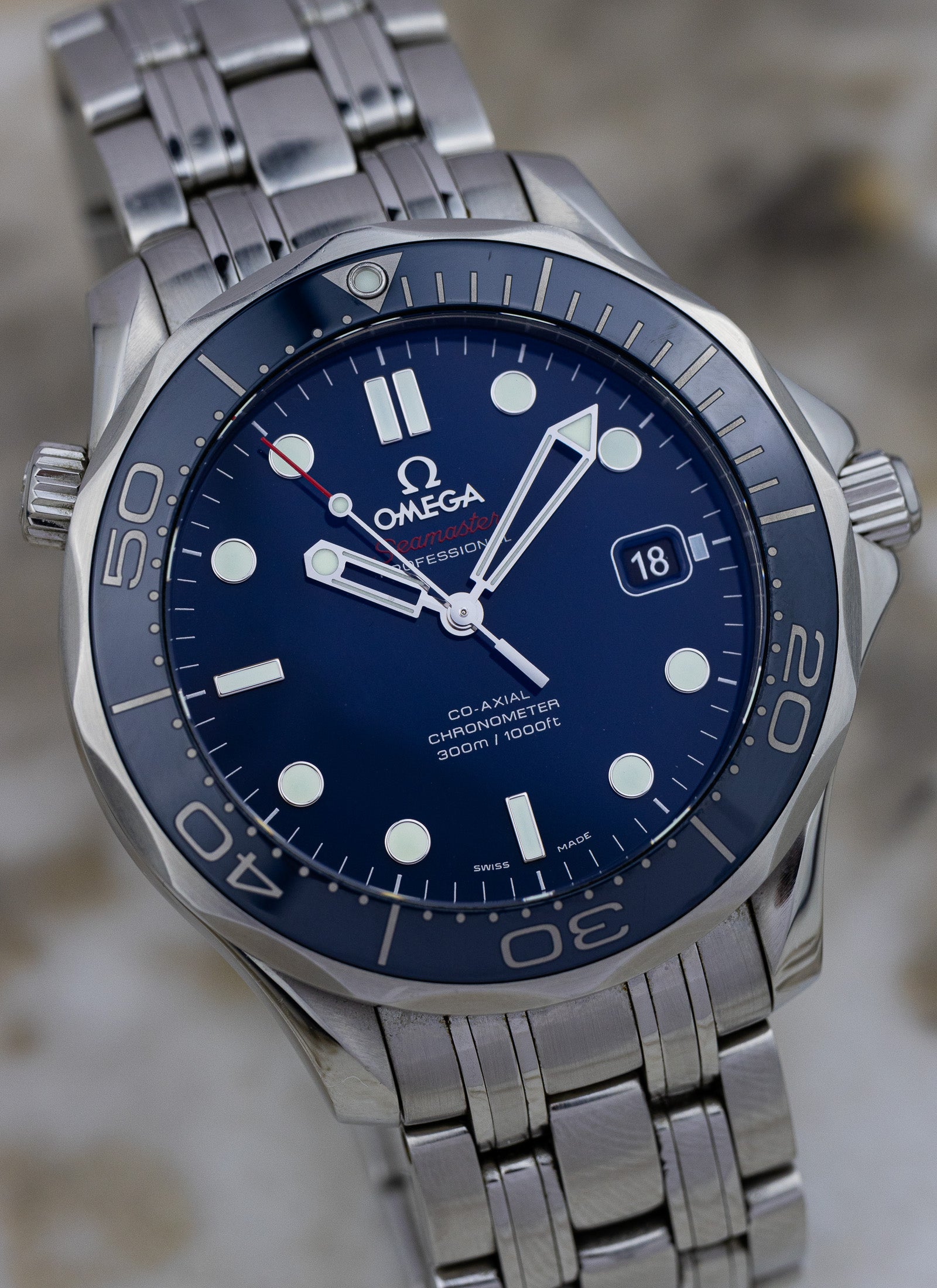 2013 Omega Seamaster 300m 212.30.41.20.03.001 cal. 2500 Full Set