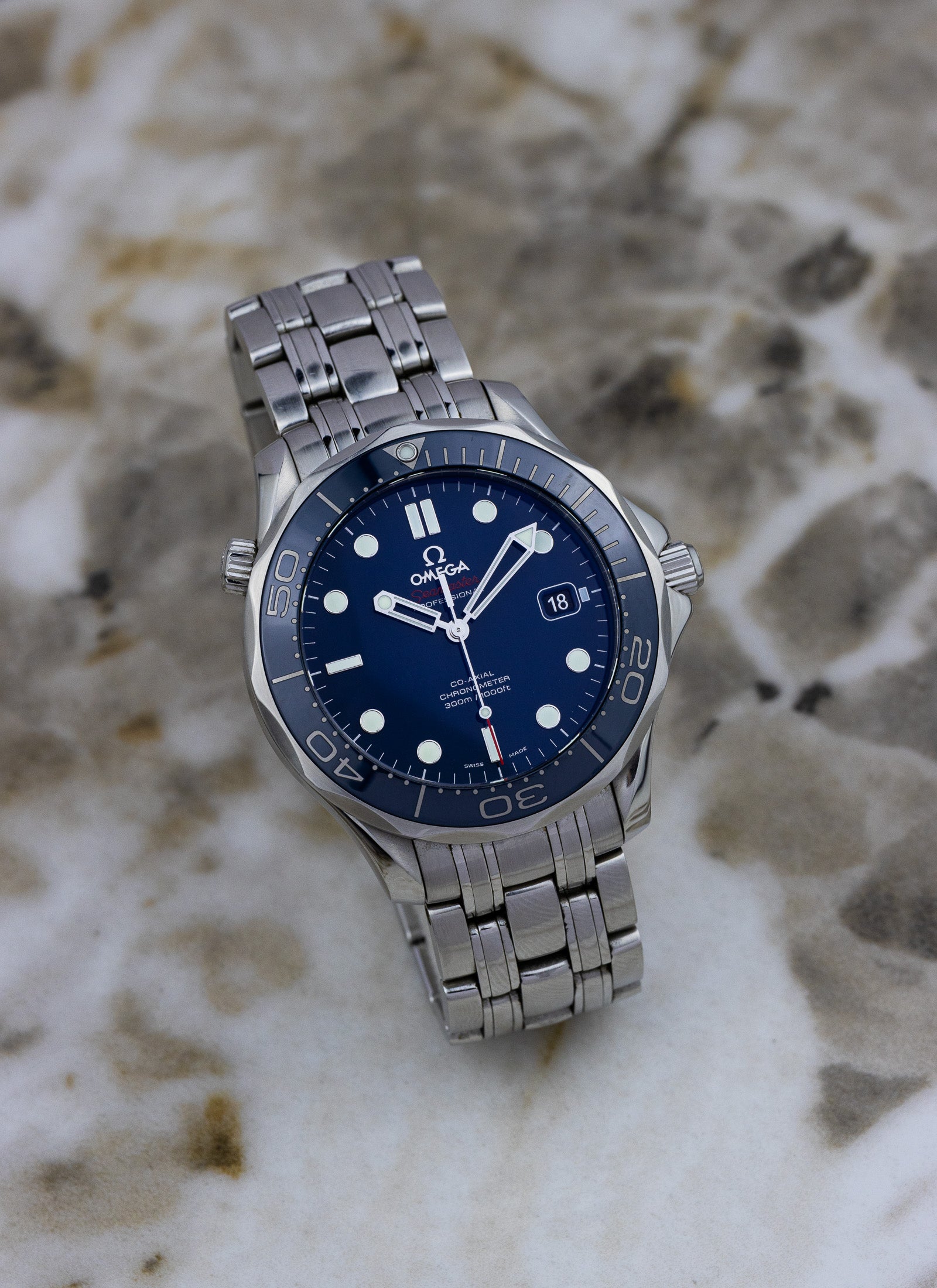 2013 Omega Seamaster 300m 212.30.41.20.03.001 cal. 2500 Full Set