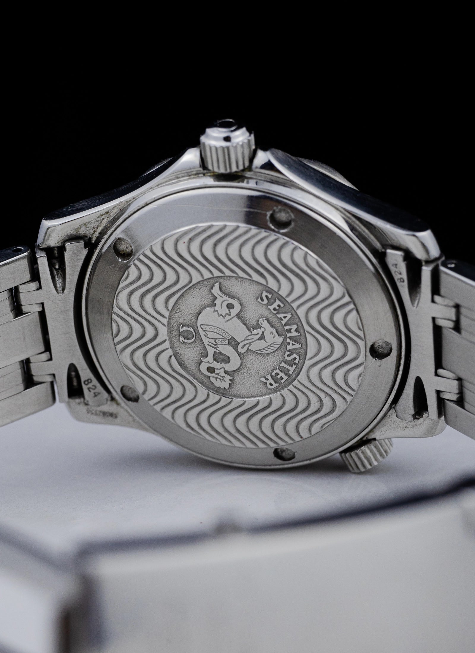 1998 Omega Seamaster 300M Ref. 2561.80.00 Bond Mid-Size