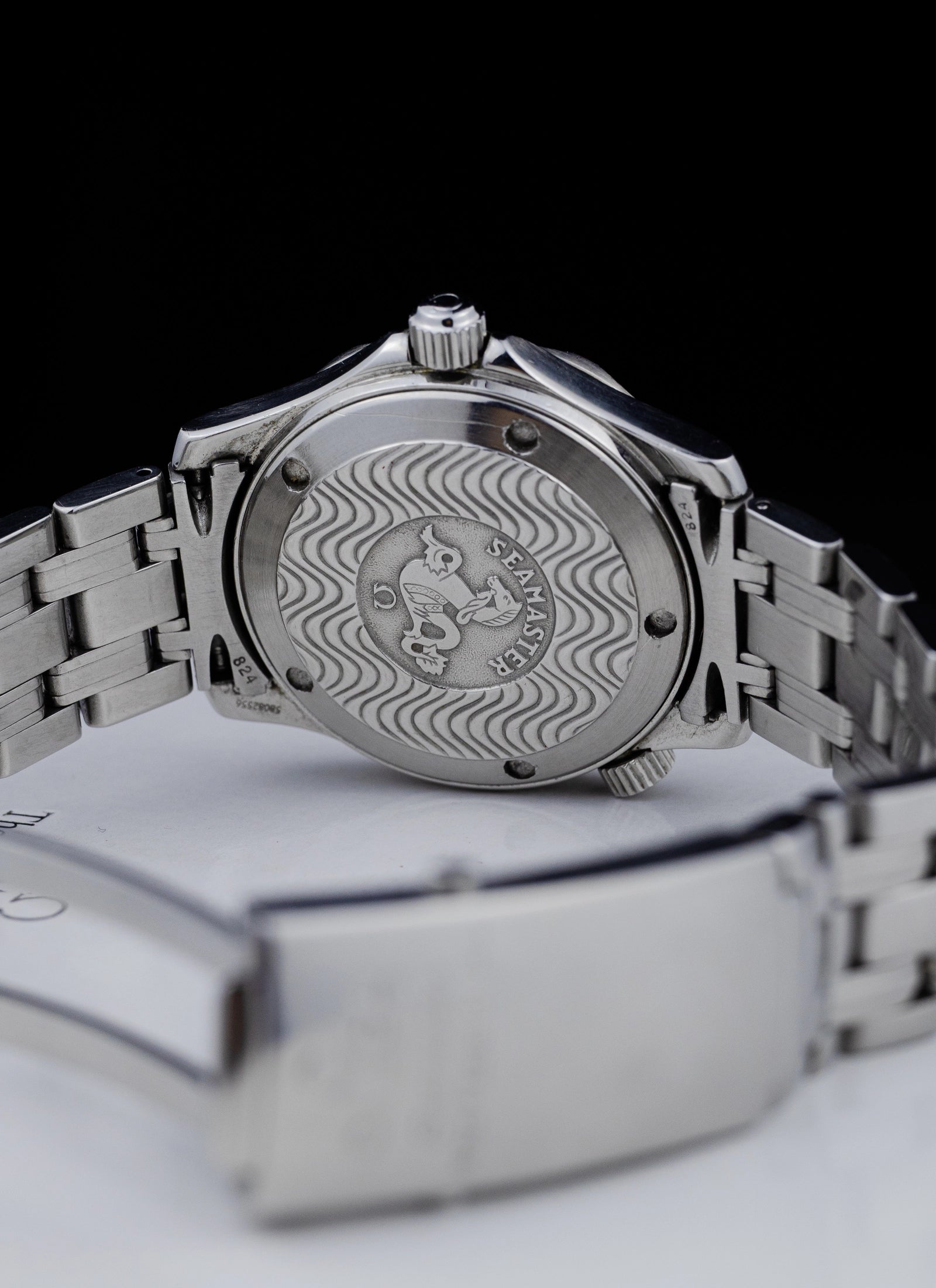 1998 Omega Seamaster 300M Ref. 2561.80.00 Bond Mid-Size