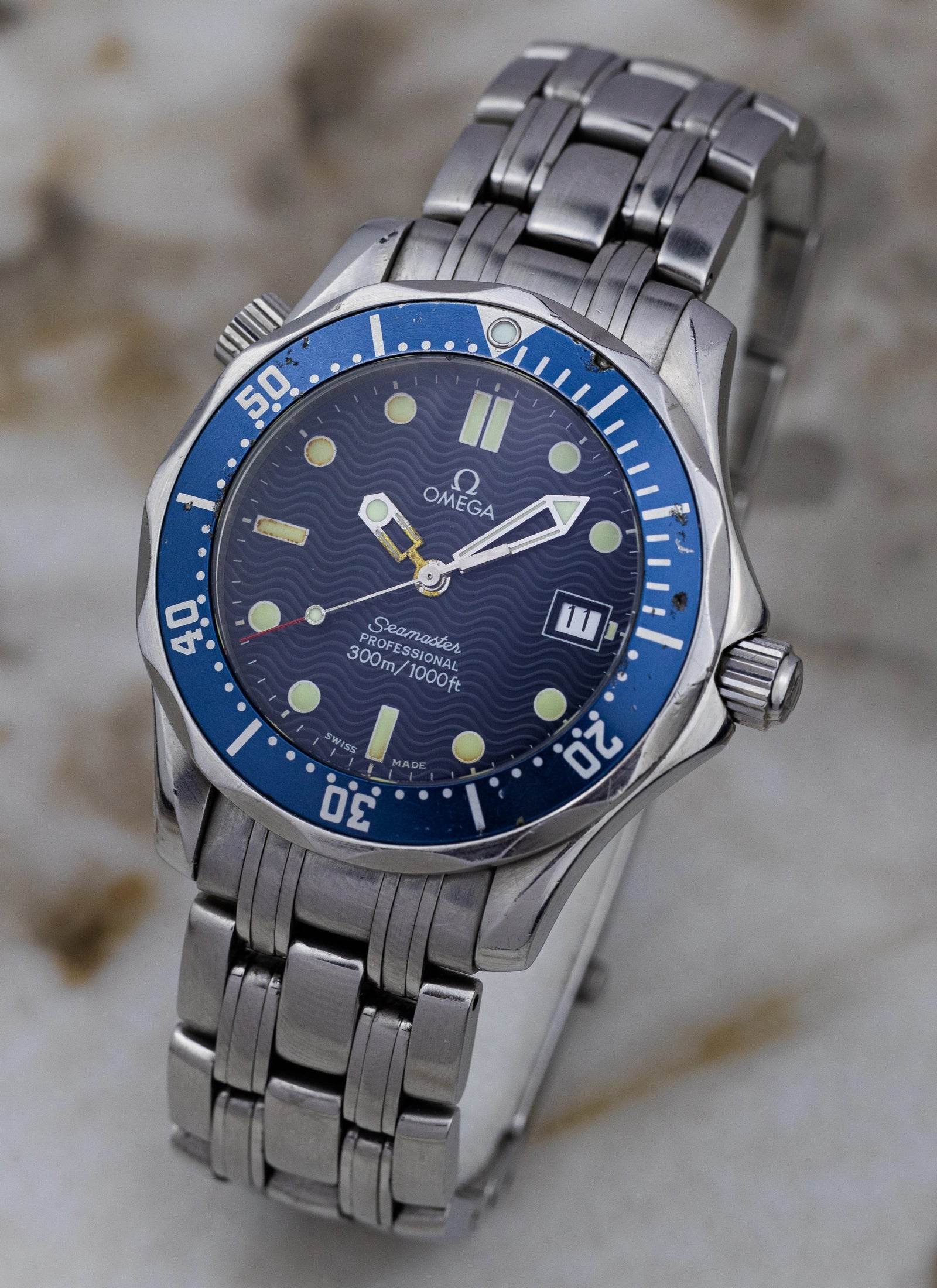 1998 Omega Seamaster 300M Ref. 2561.80.00 Bond Mid-Size