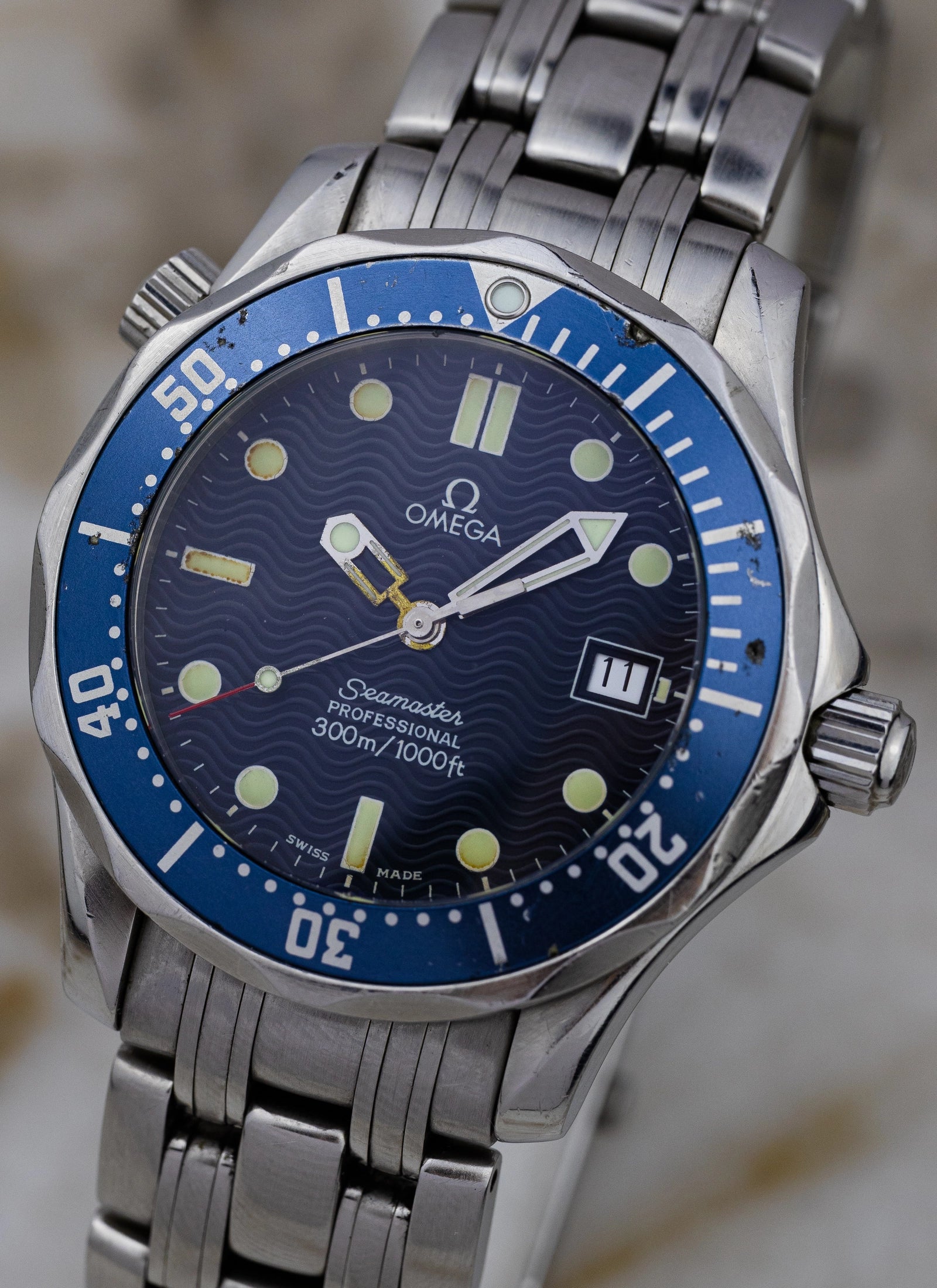 1998 Omega Seamaster 300M Ref. 2561.80.00 Bond Mid-Size