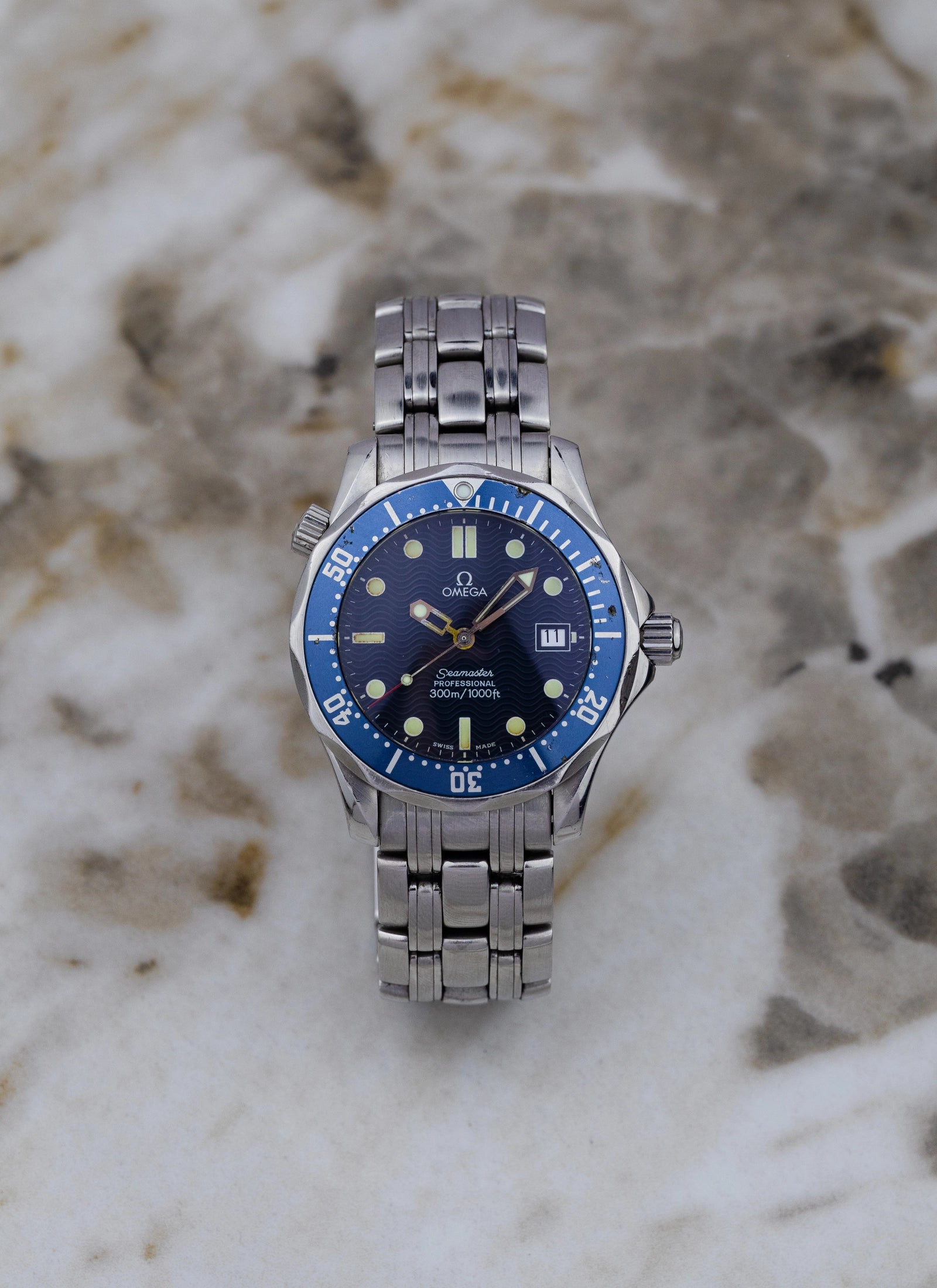 1998 Omega Seamaster 300M Ref. 2561.80.00 Bond Mid-Size
