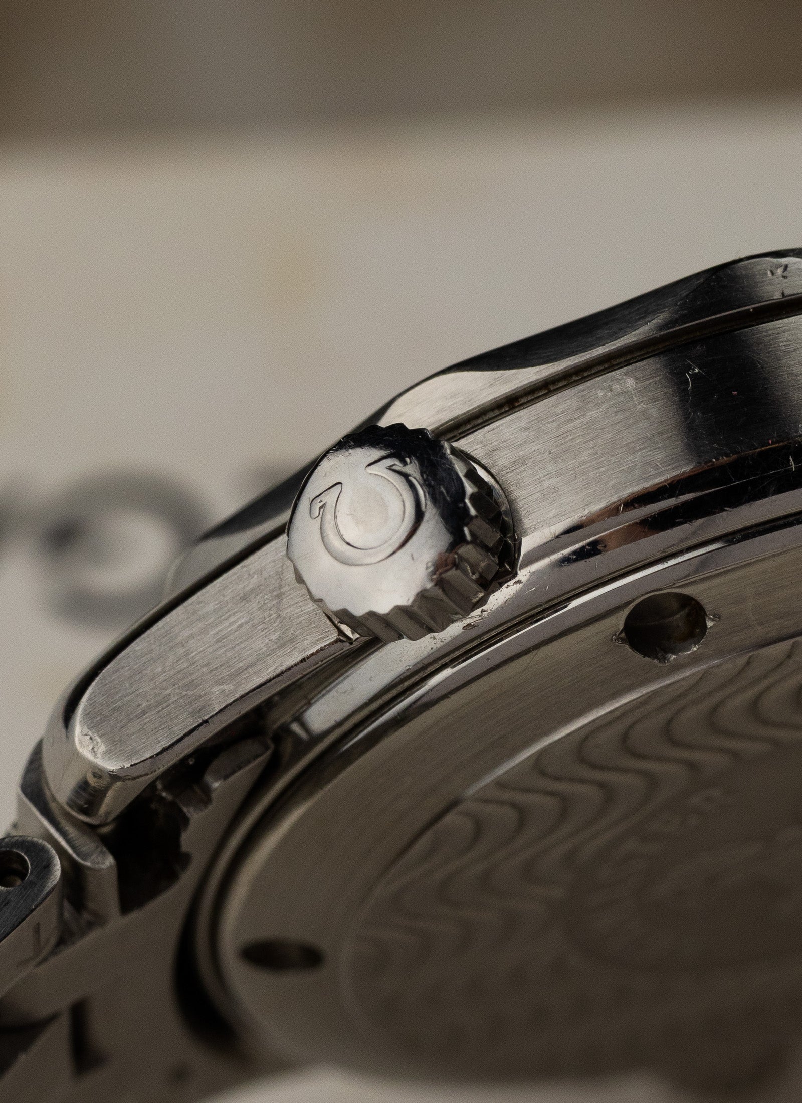 1993 Omega Seamaster Professional 300m Mid Size 2562.80 Box