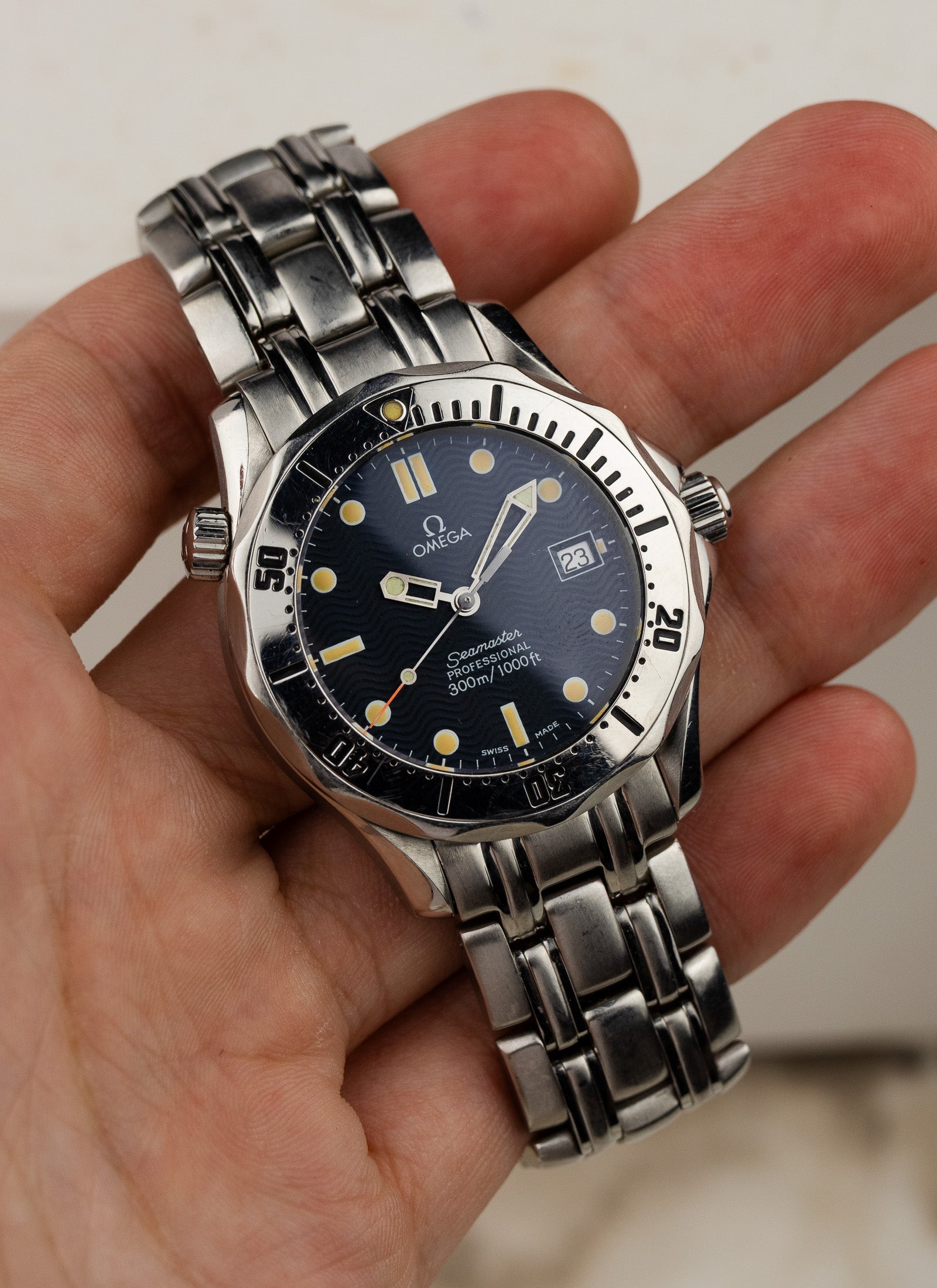 1993 Omega Seamaster Professional 300m Mid Size 2562.80 Box