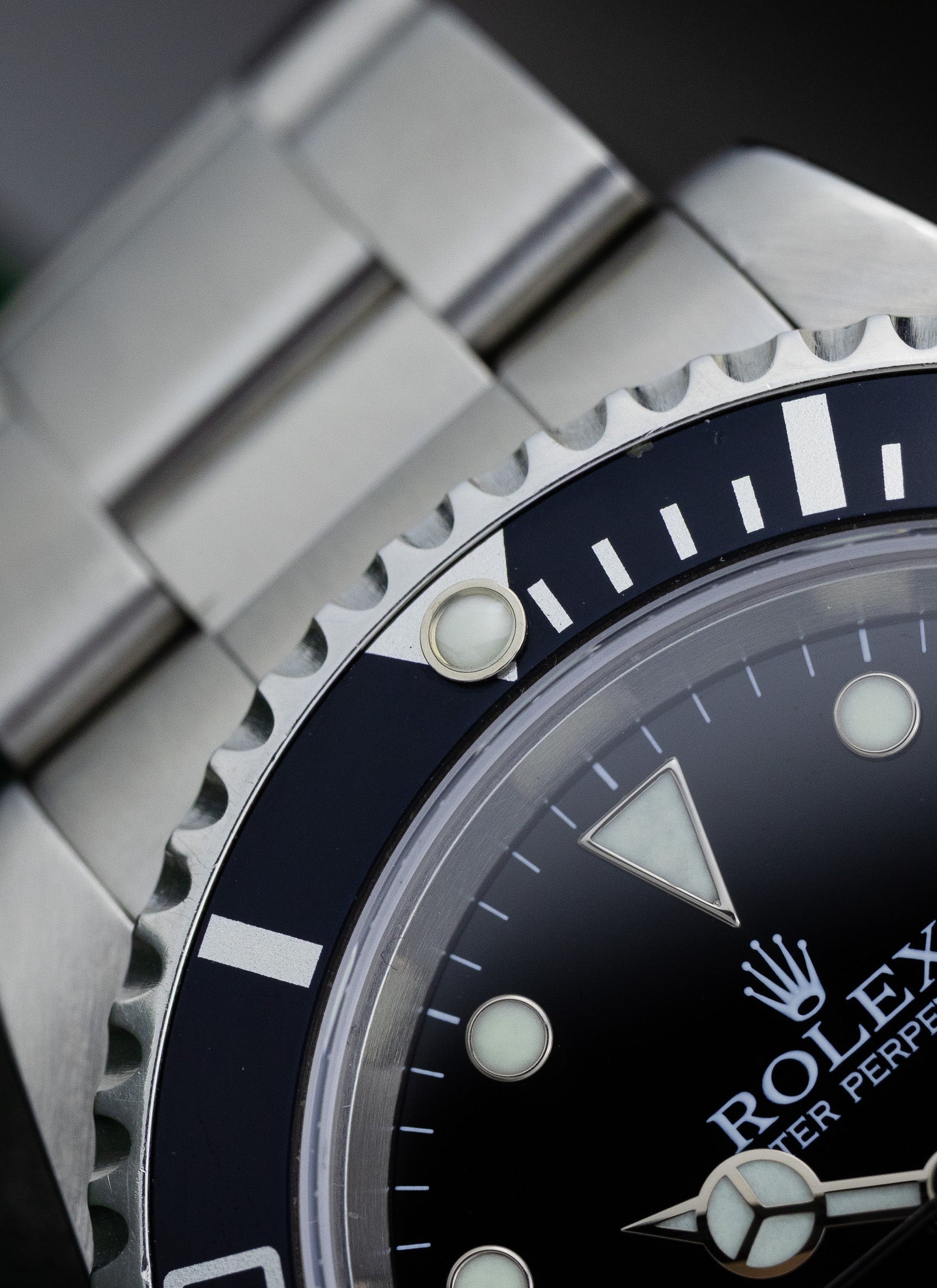 2005/2006 Rolex Submariner No Date 14060M Box
