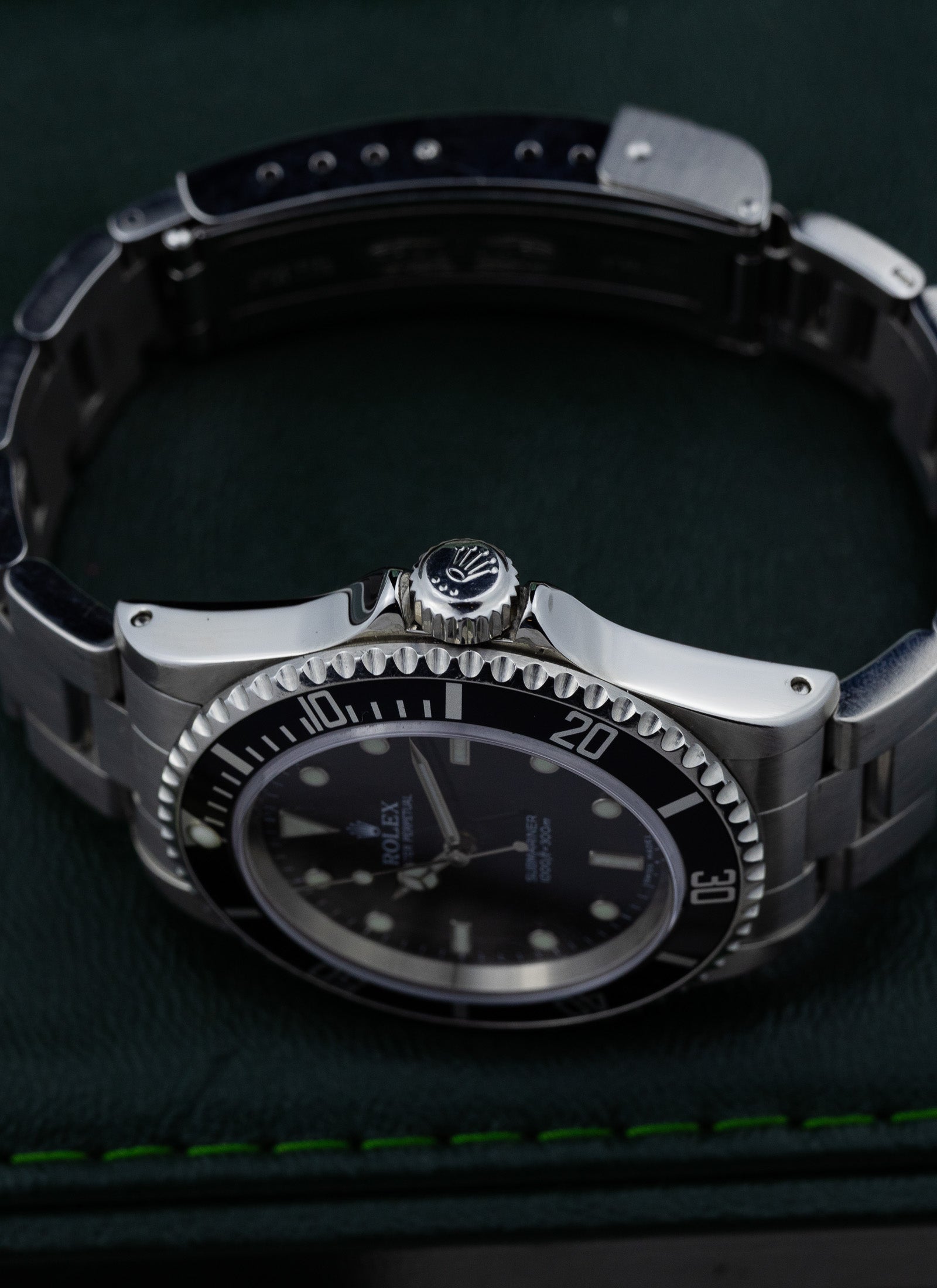 2005/2006 Rolex Submariner No Date 14060M Box