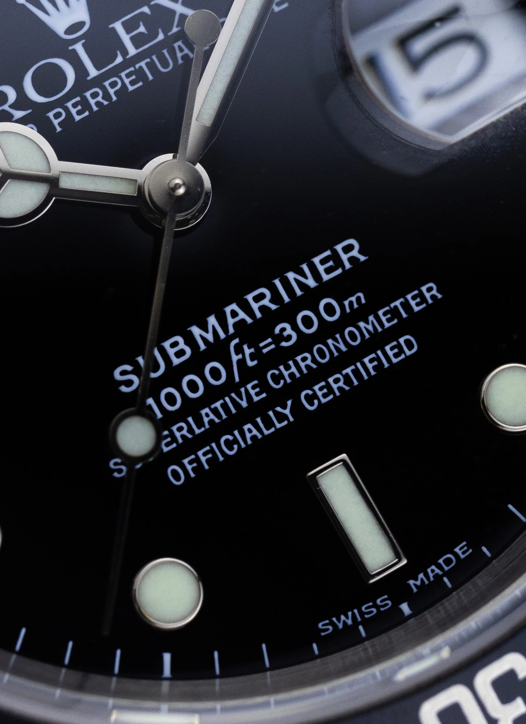 2000 Rolex Submariner Date 16610 Full Set