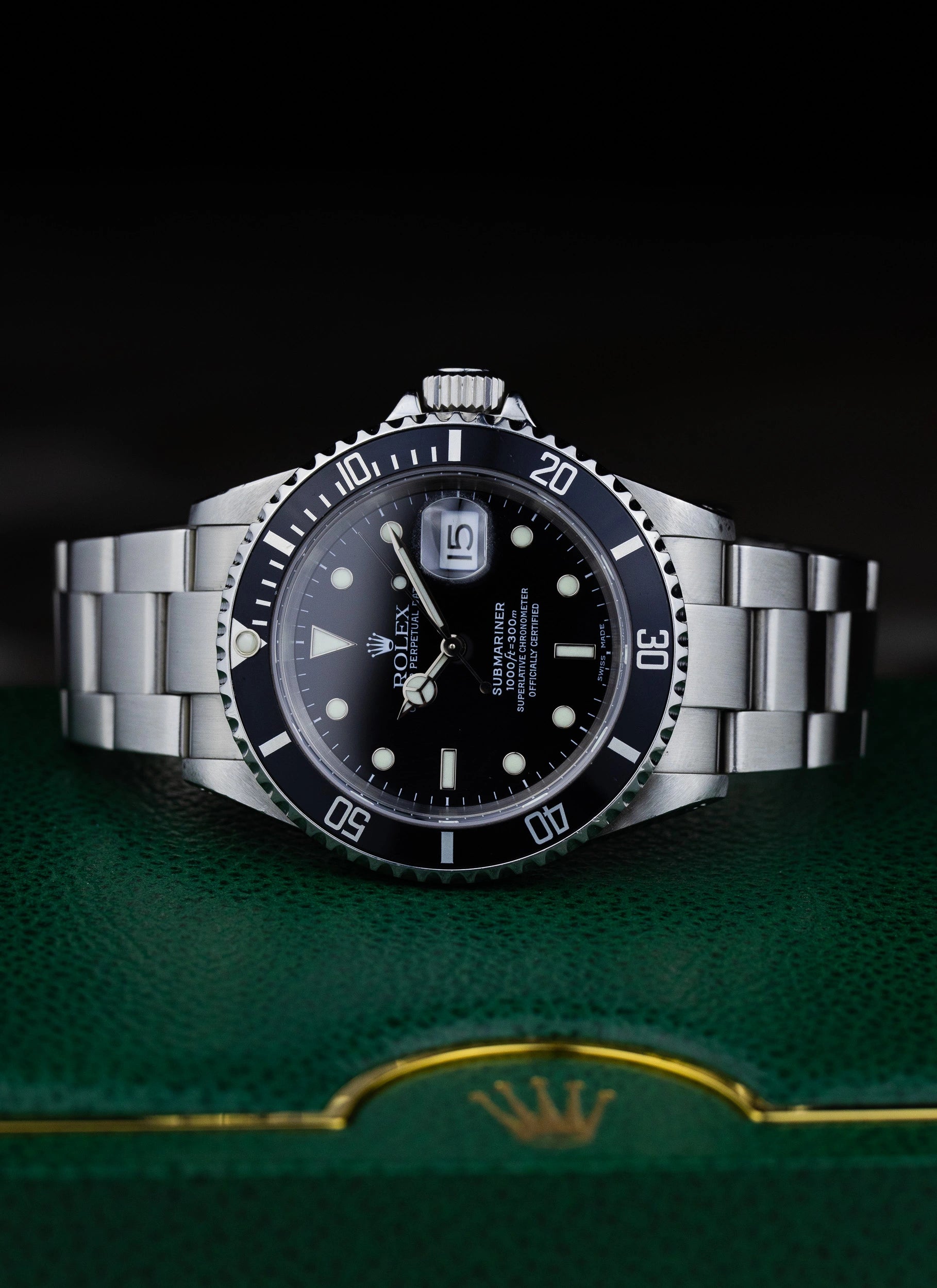 2000 Rolex Submariner Date 16610 Full Set