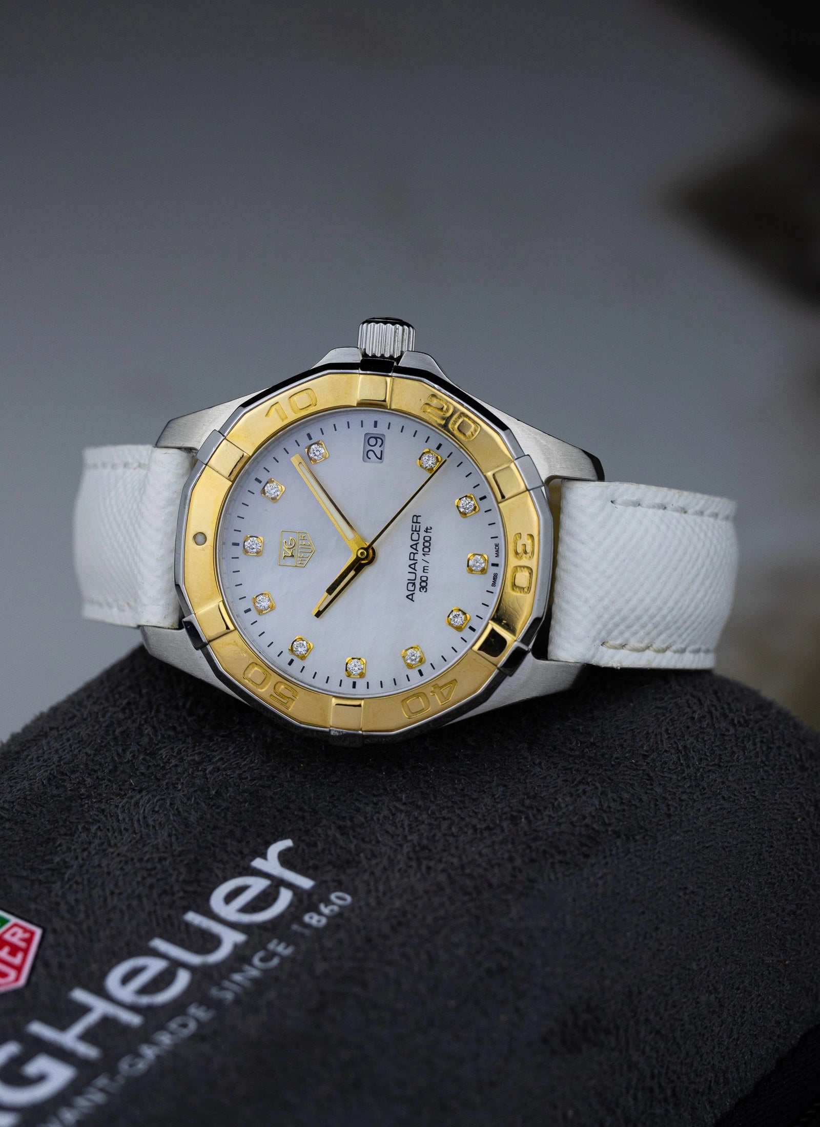 2000s Lady Tag Heuer Aquaracer MOP Diamonds Dial WAY1351 Travel Box