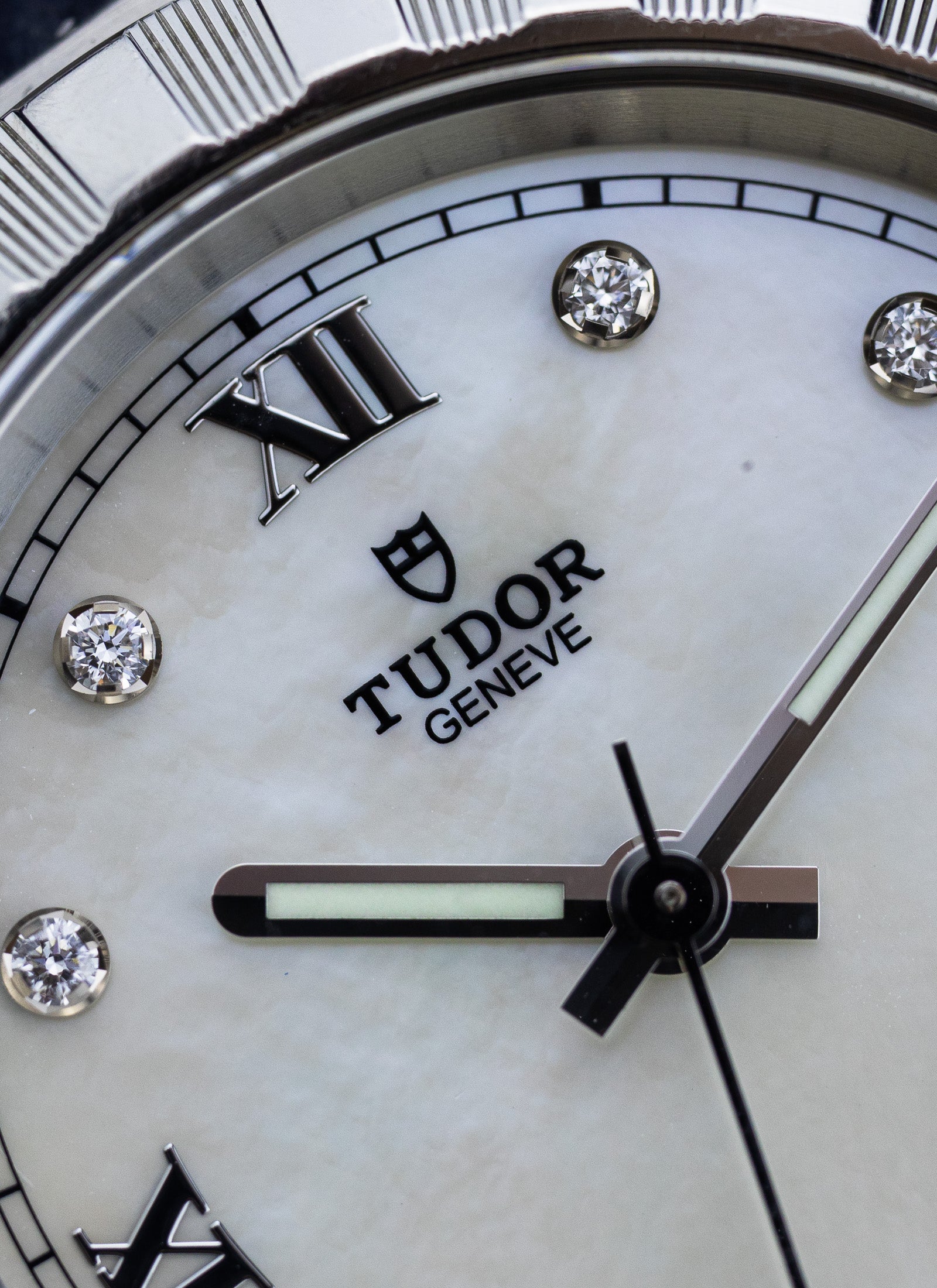 2020s Tudor Royal Diamonds MOP M28400-0005