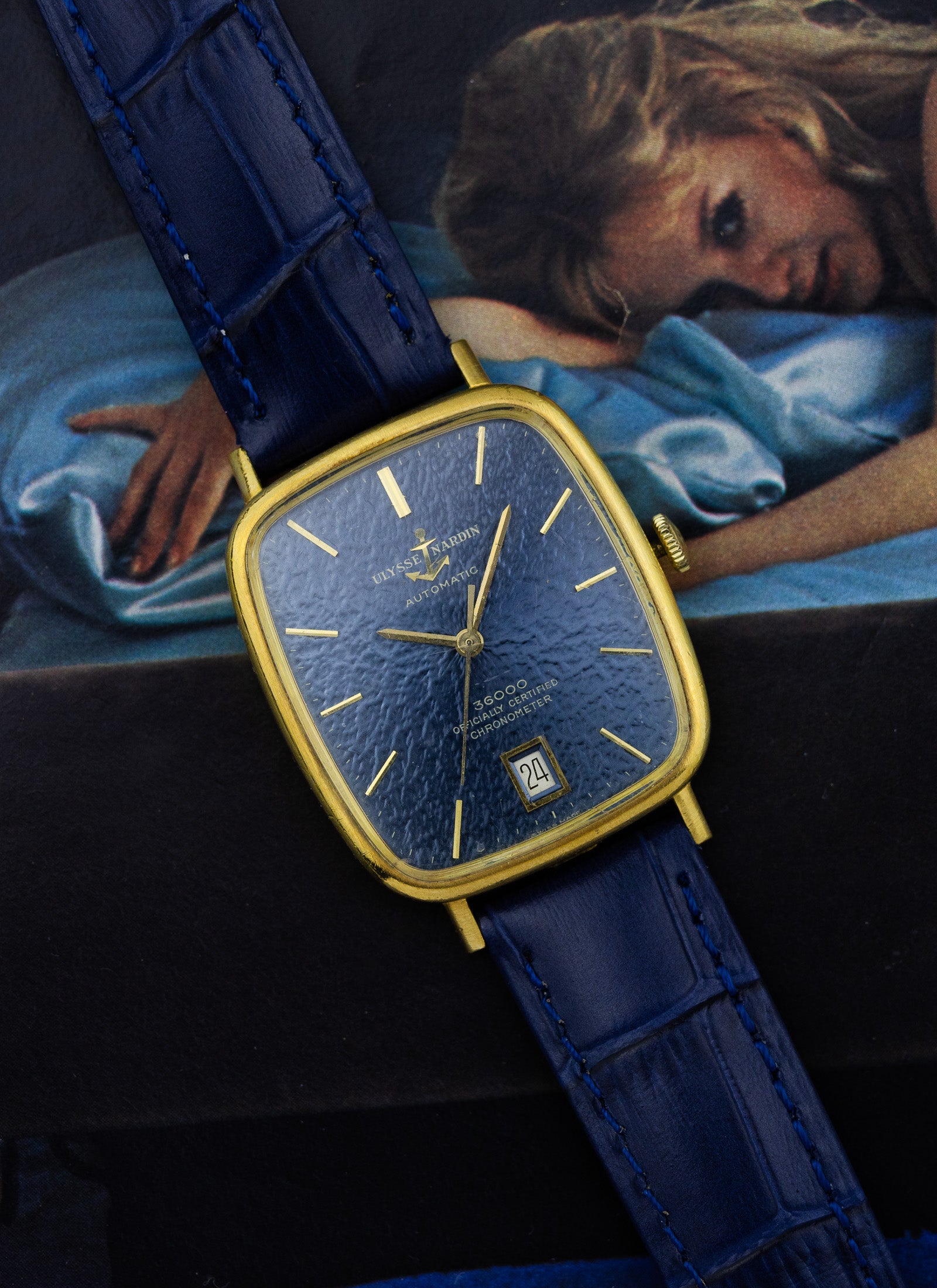 1970s 18K Ulysse Nardin Tonneau 36000 Navy Dial cal. NB11QU