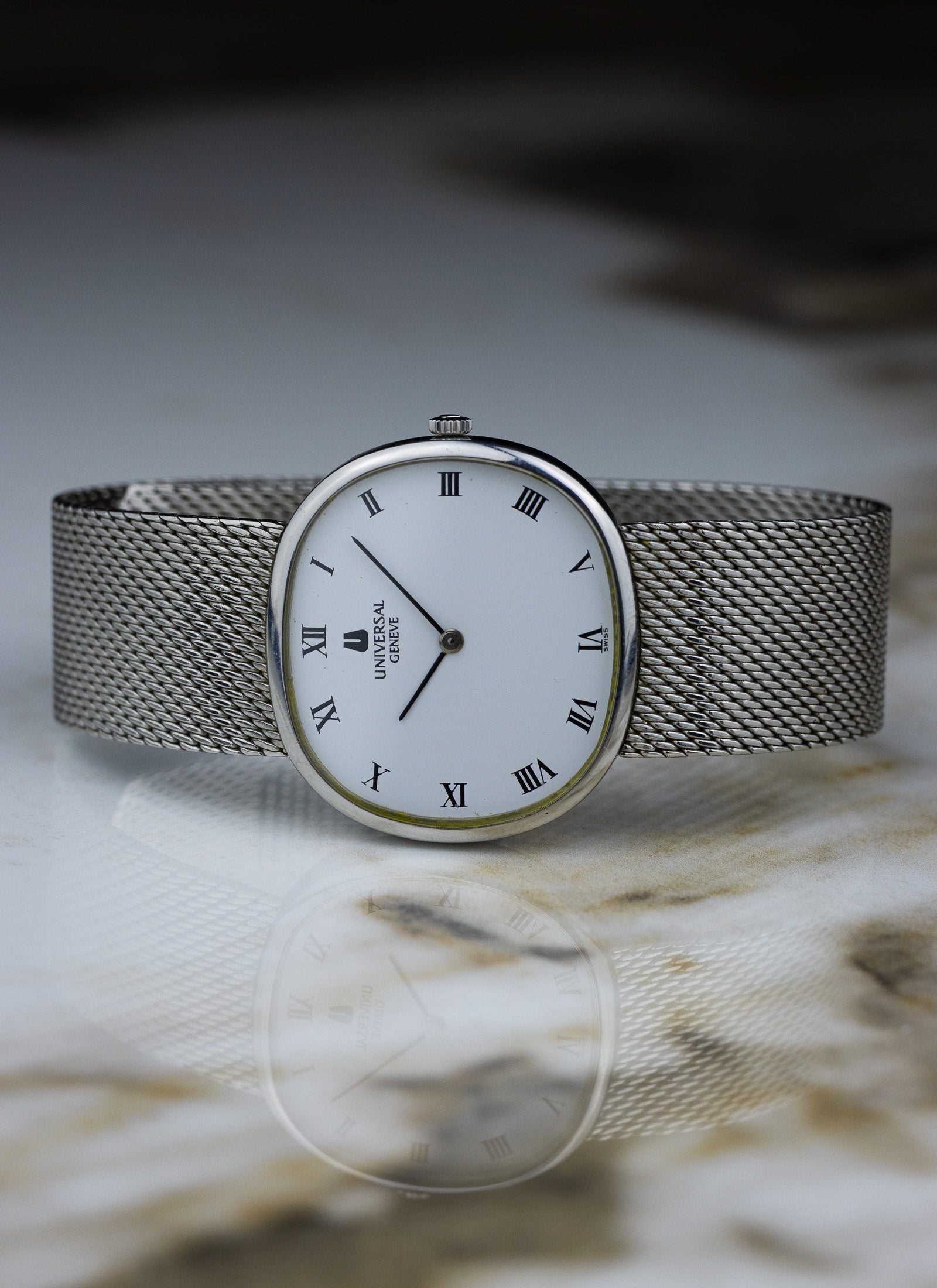 1960s Universal Geneve White Shadow Ellipse 842125 cal. 1-42