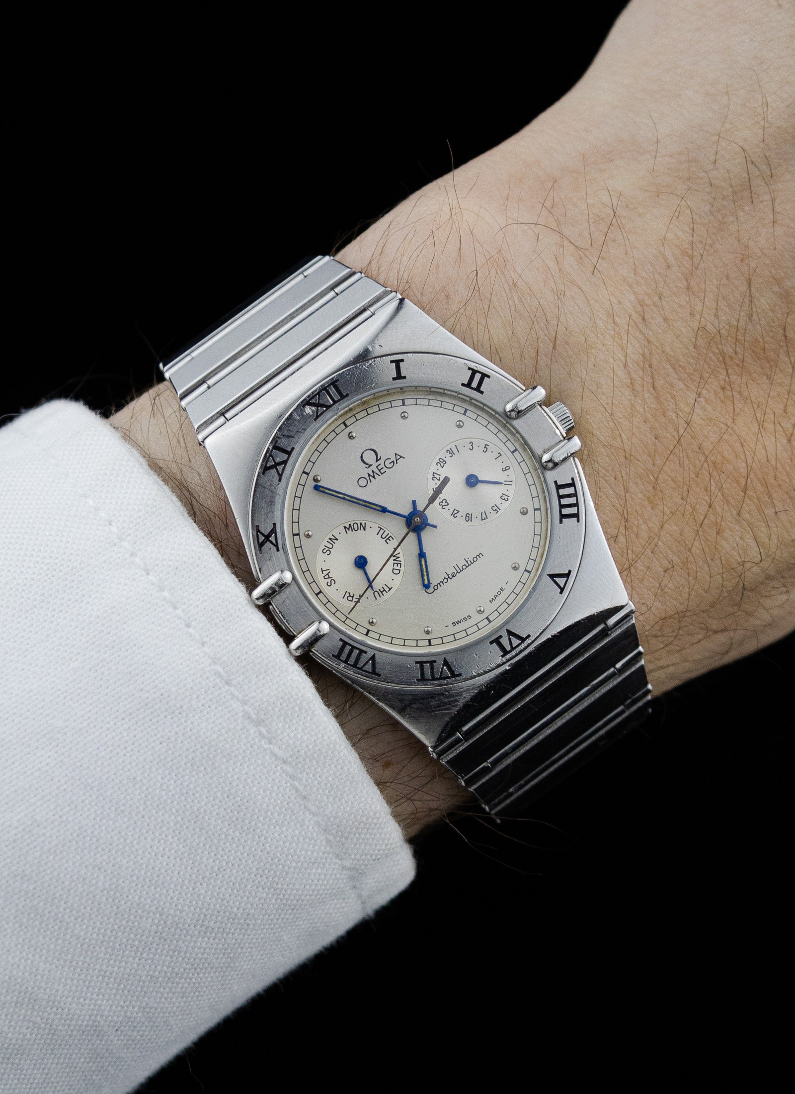 1990s Omega Constellation Manhattan Day-Date "Owl" 396.1070 cal. 1445