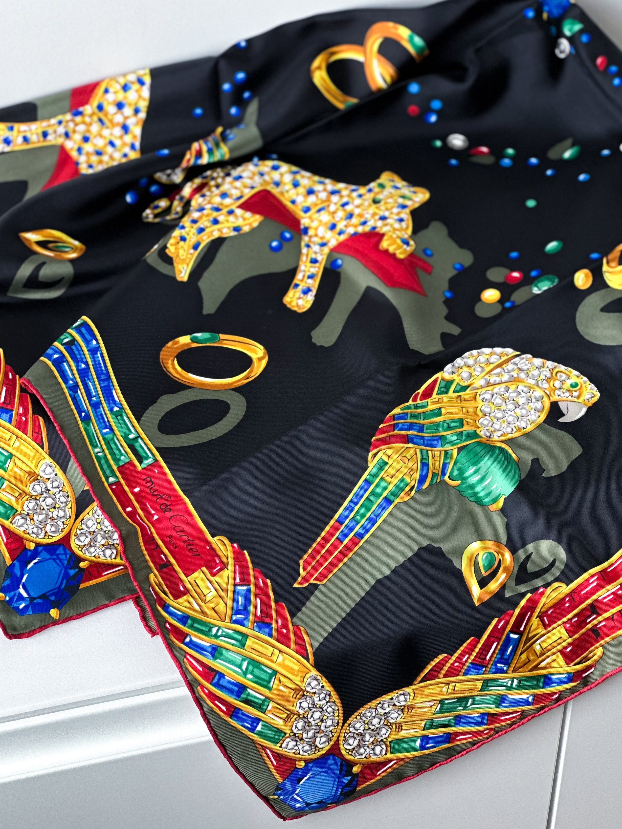 Cartier - jedwabna apaszka Must de Cartier wzór jubilerski