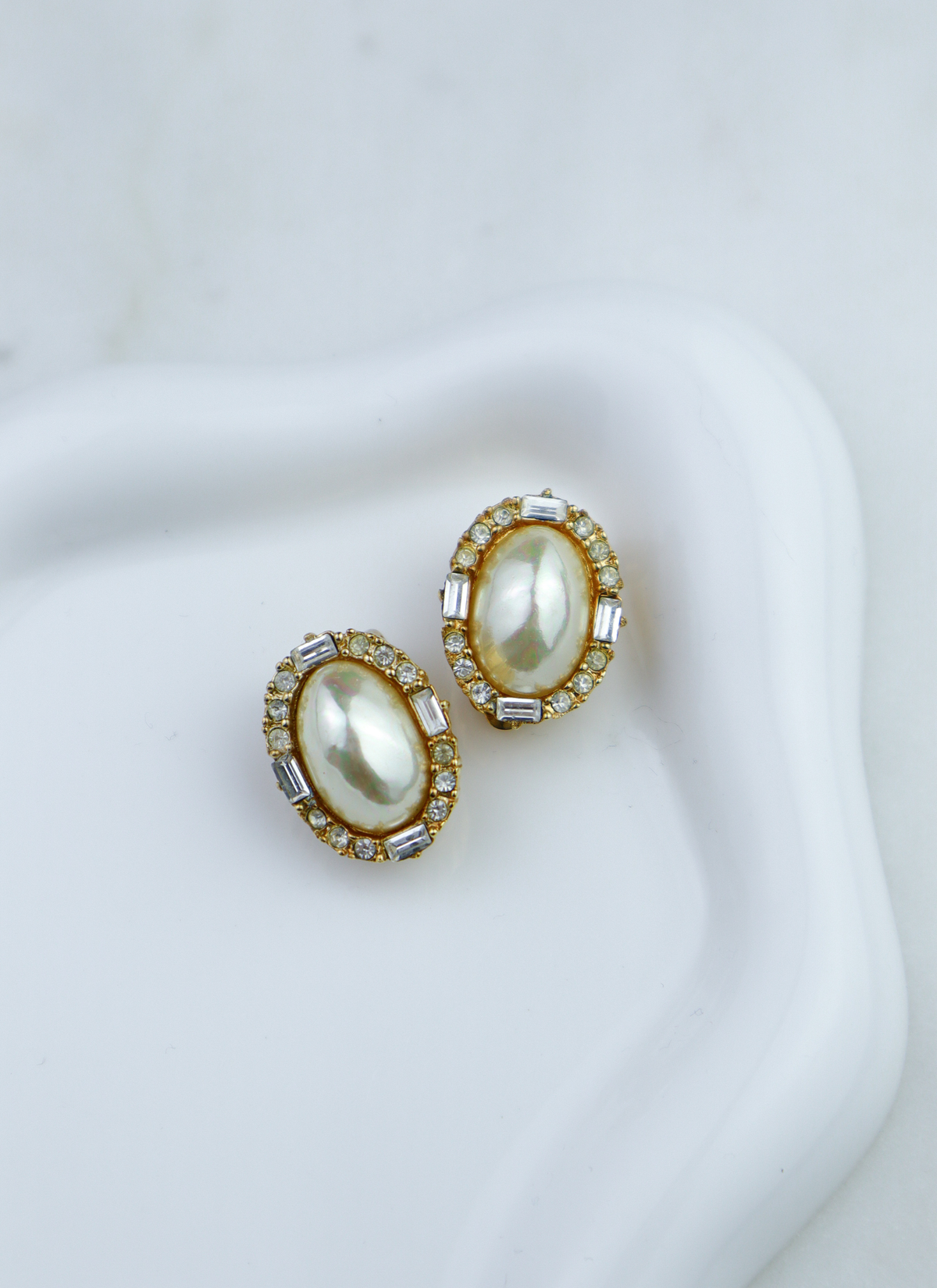 Christian Dior - klipsy z kryształkami i faux pearls