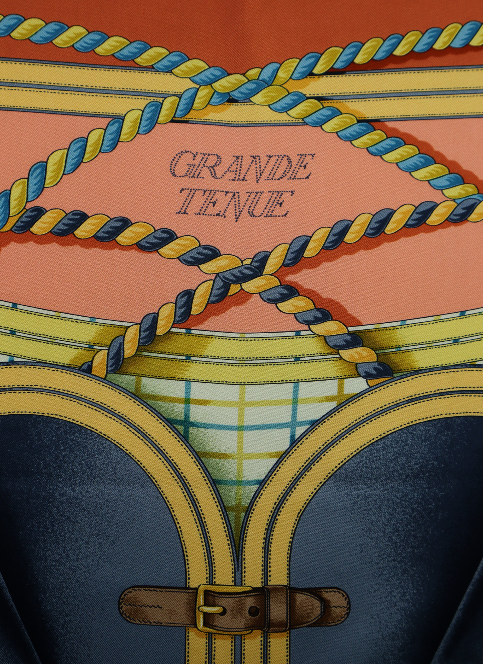 Hermès - jedwabna apaszka "Grande Tenue"