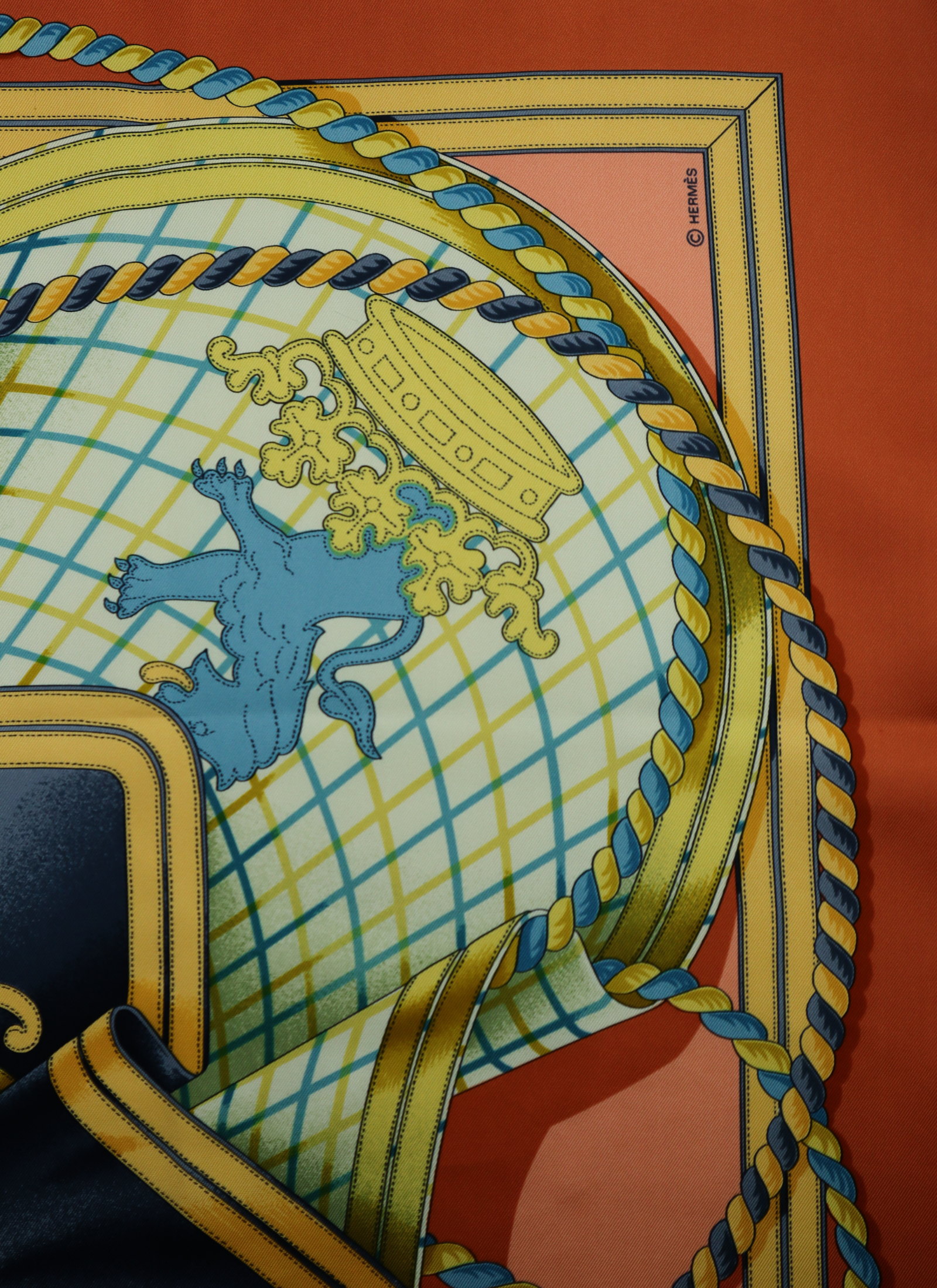Hermès - jedwabna apaszka "Grande Tenue"