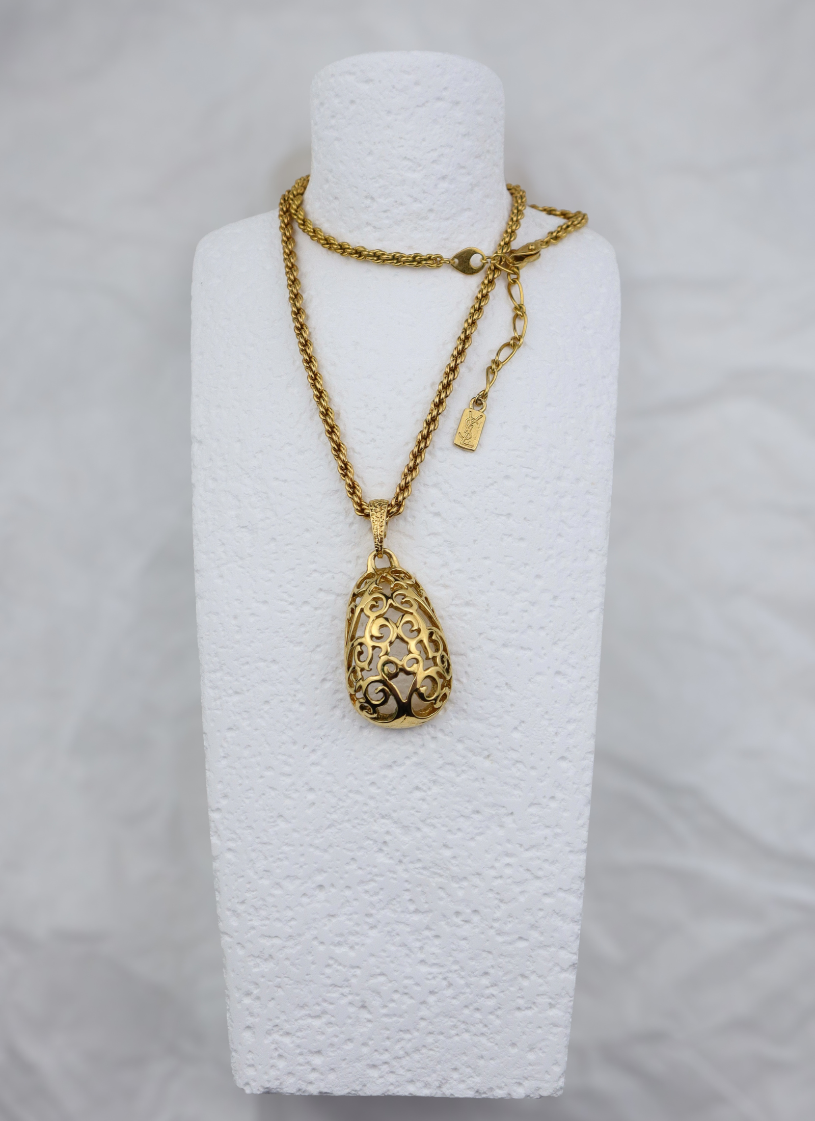 Yves Saint Laurent - pozłacany arabeskowy naszyjnik