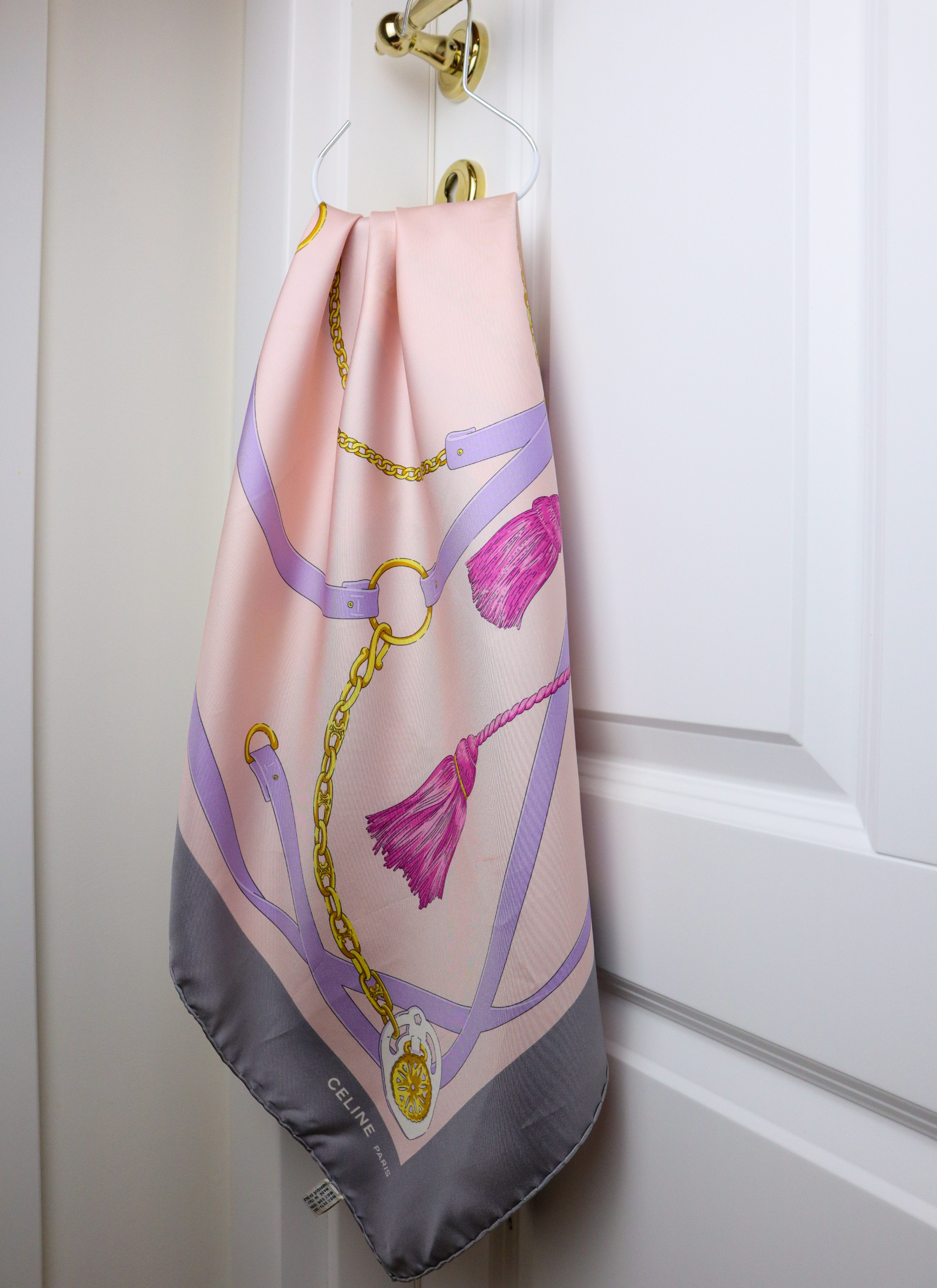 Celine - jedwabna apaszka „Tassel & Reins Lilac”