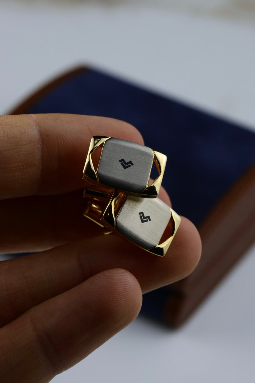 Mario Valentino - zestaw spinki do mankietów i spinka do krawata, złoto-stalowy (S22)